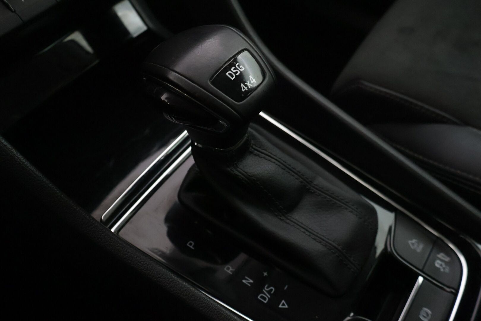 Skoda Kodiaq 2019 2,0 TSI 4x4 Style DSG Autom. - | Webasto | Koukku | ACC | LED | Ratinlämmitin | Pysäköinti avustin | Canton | Suomi-auto|