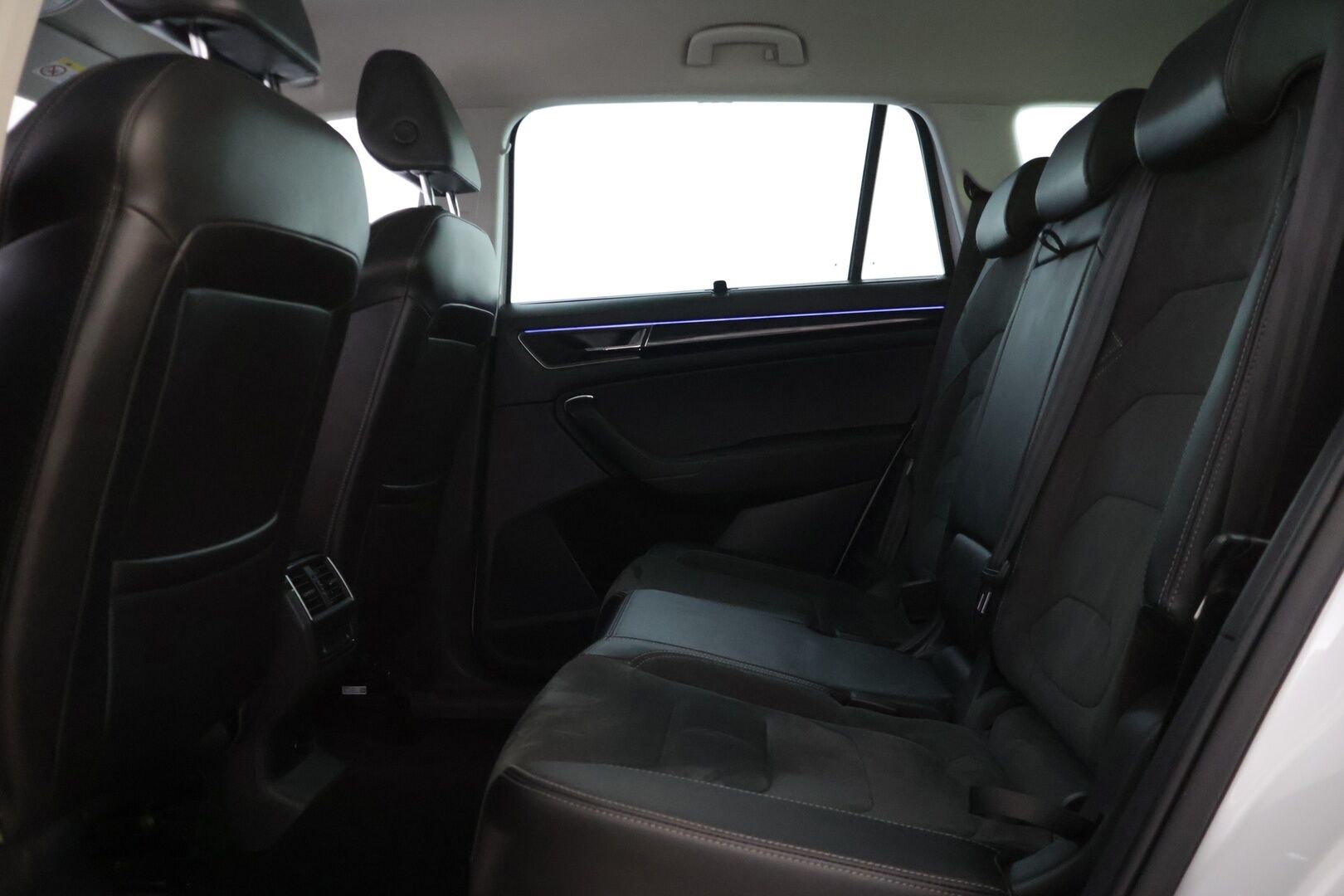 Skoda Kodiaq 2019 2,0 TSI 4x4 Style DSG Autom. - | Webasto | Koukku | ACC | LED | Ratinlämmitin | Pysäköinti avustin | Canton | Suomi-auto|