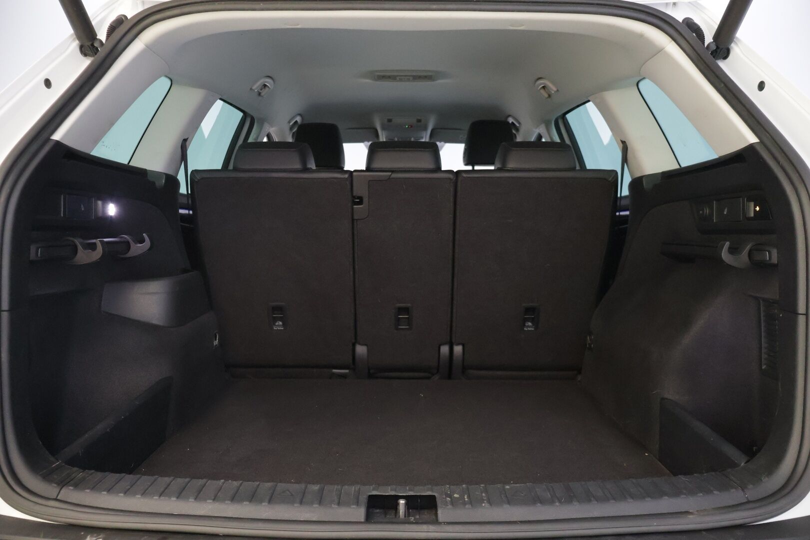 Skoda Kodiaq 2019 2,0 TSI 4x4 Style DSG Autom. - | Webasto | Koukku | ACC | LED | Ratinlämmitin | Pysäköinti avustin | Canton | Suomi-auto|