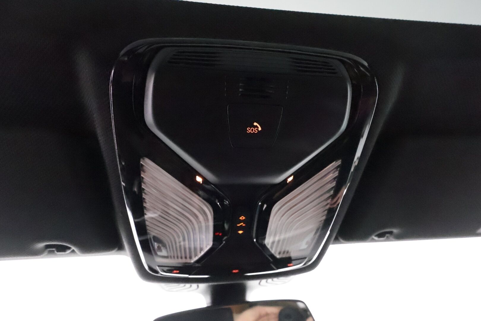 BMW 530 2017 G31 Touring 530d A xDrive Business - 3,99 % KORKOTARJOUS TÄHÄN AUTOON - Panorama / HUD / 360° Kamera / Webasto / Koukku / Sporttinahat /  Adapt. Vakkari / Adapt. LED / Kaistavahti / Navi / KeylessGO / 2x Renkaat