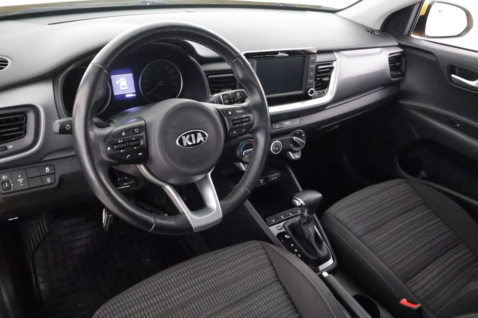 Kia Stonic 2019 1,0 T-GDI ISG 120hv LX DCT EcoDynamics - | Webasto | Vakkari | Lämm. ratti | Apple & Android | Bluetooth | Penkinlämmittimet | Ilmastointi | Huoltokirja | 2x renkaat | 