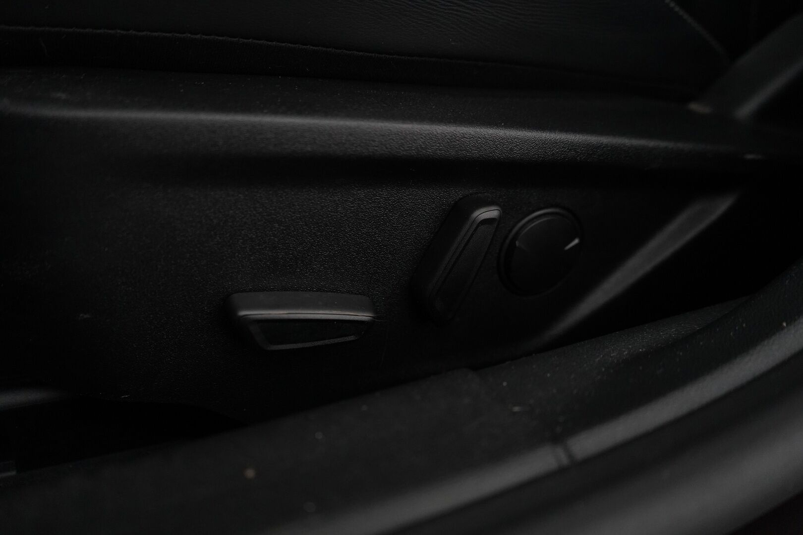 Ford Focus 2019 1,5 EcoBoost 182hv A8 Vignale Wagon * ACC / Lohkolämmitin / Kamera / Navi / Ratinlämmitin / B&O * - Suomi-auto / Kahdet OEM vanteet / Viimeisin huolto 137tkm!