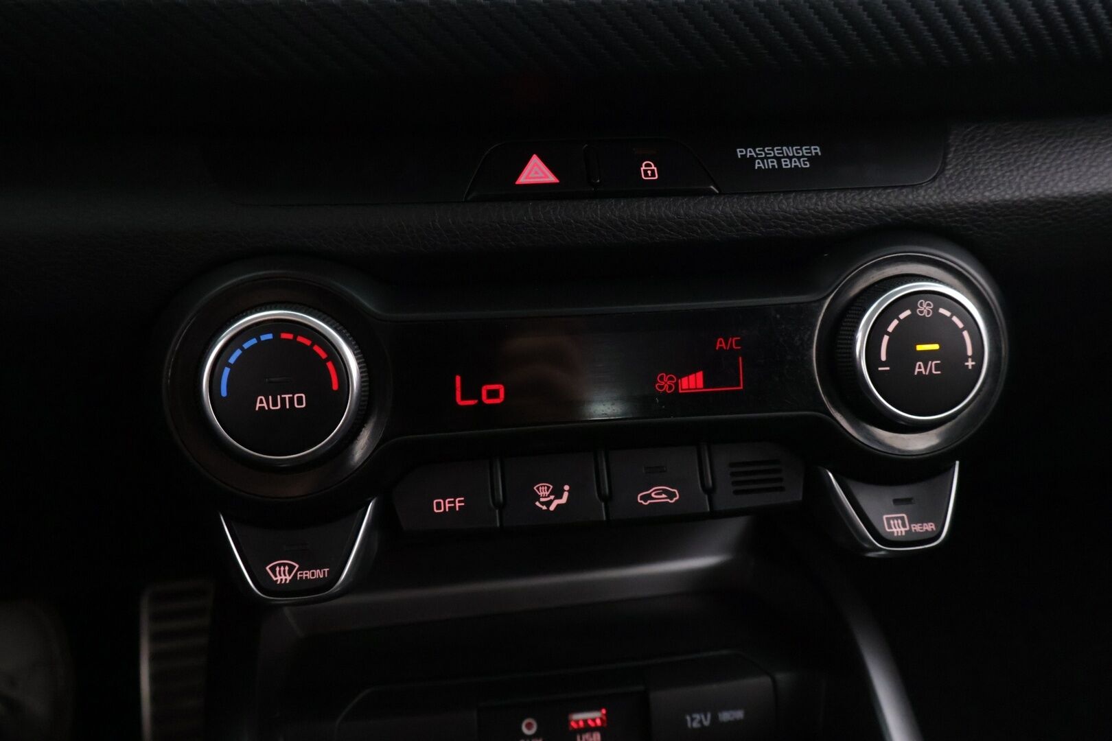 Kia Rio 2019 1,0 T-GDI ISG 120hv GT-Line DCT EcoDynamics - Vakkari / P-kamera / Kaistavahti / Puolinahka Sporttipenkit / Ratinlämmitin / 2x Renkaat Aluvanteilla / Apple&Android