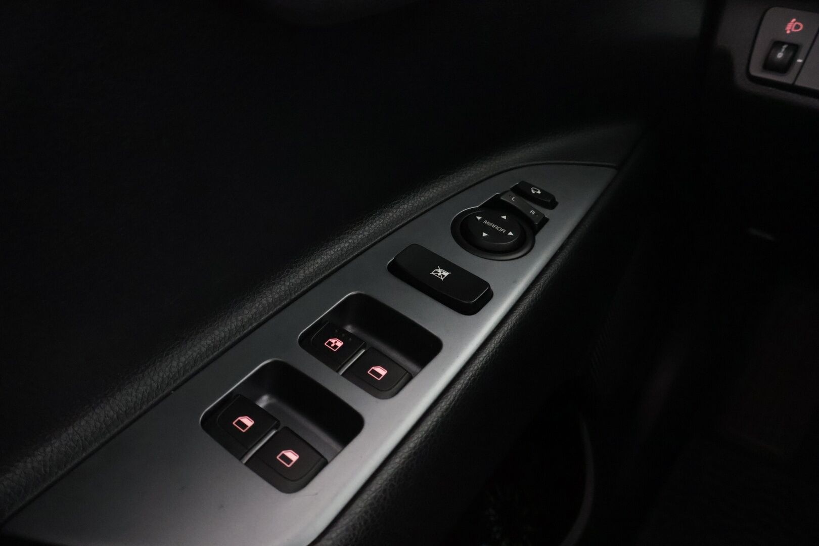 Kia Rio 2019 1,0 T-GDI ISG 120hv GT-Line DCT EcoDynamics - Vakkari / P-kamera / Kaistavahti / Puolinahka Sporttipenkit / Ratinlämmitin / 2x Renkaat Aluvanteilla / Apple&Android