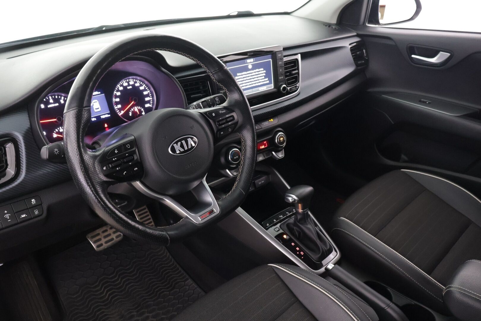 Kia Rio 2019 1,0 T-GDI ISG 120hv GT-Line DCT EcoDynamics - Vakkari / P-kamera / Kaistavahti / Puolinahka Sporttipenkit / Ratinlämmitin / 2x Renkaat Aluvanteilla / Apple&Android