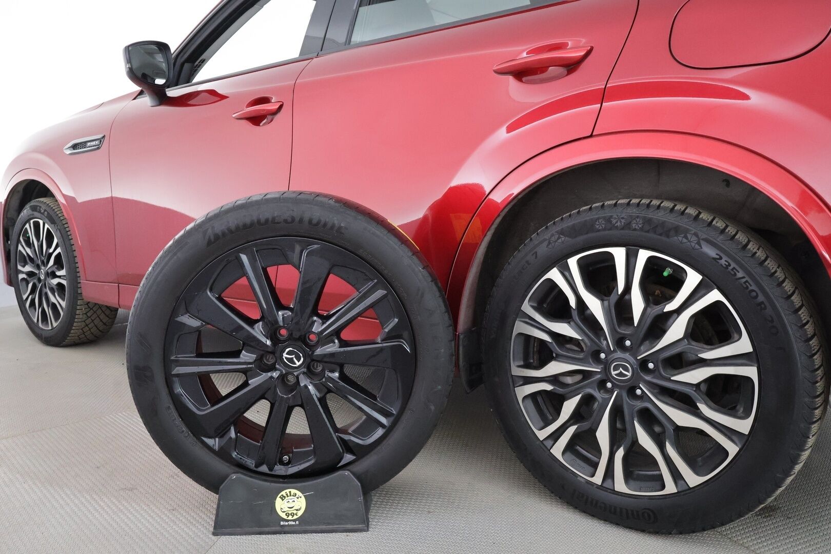 Mazda CX-60 2023 2.5 PHEV 8AT AWD Homura Driver Assistance * ACC / HUD / P.kamera / LED / Navi / Koukku / KeylessGo * - 1.Om Suomi-auto / Akku kuntotarkastettu / Kahdet renkaat aluvanteilla