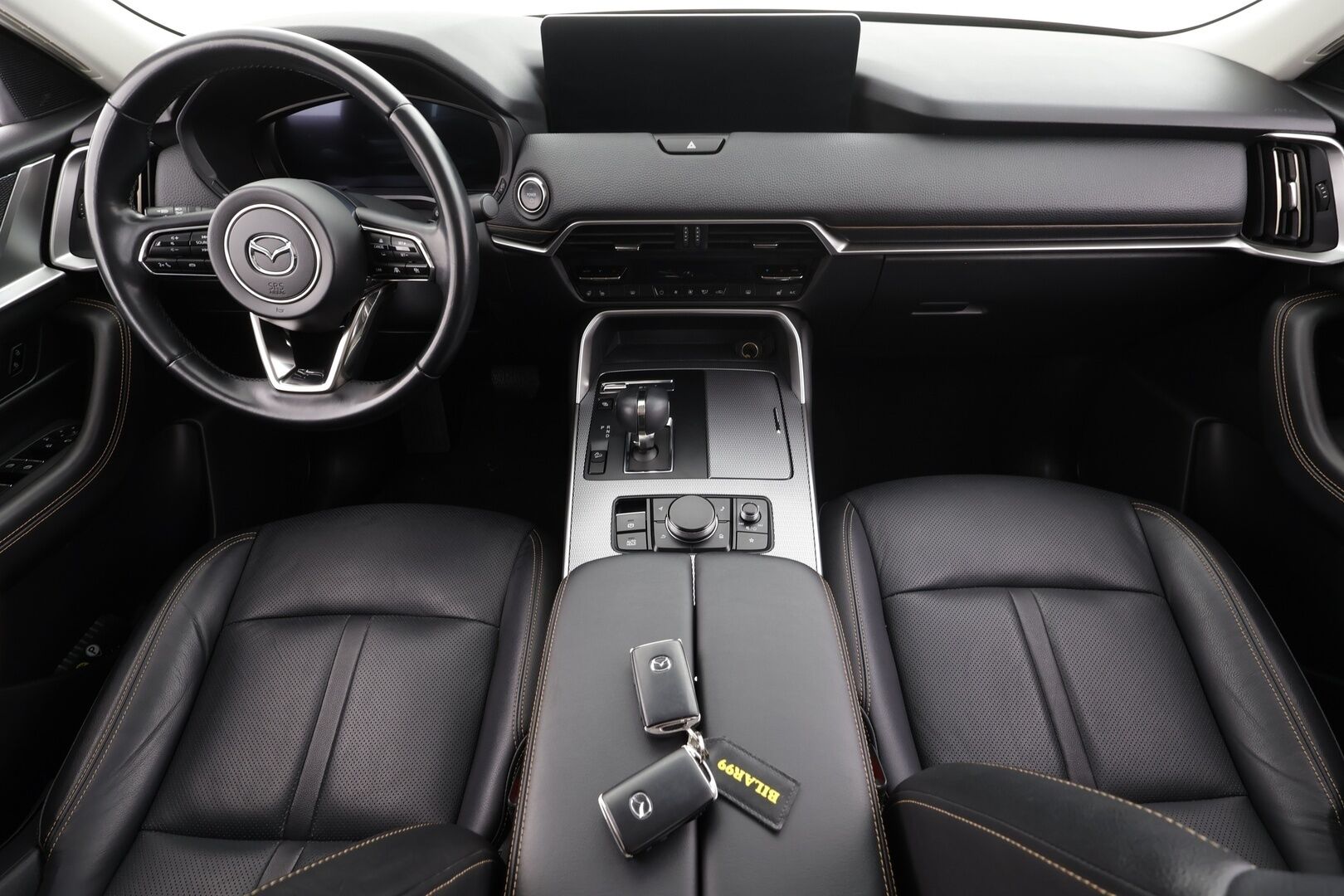 Mazda CX-60 2023 2.5 PHEV 8AT AWD Homura Driver Assistance * ACC / HUD / P.kamera / LED / Navi / Koukku / KeylessGo * - 1.Om Suomi-auto / Akku kuntotarkastettu / Kahdet renkaat aluvanteilla