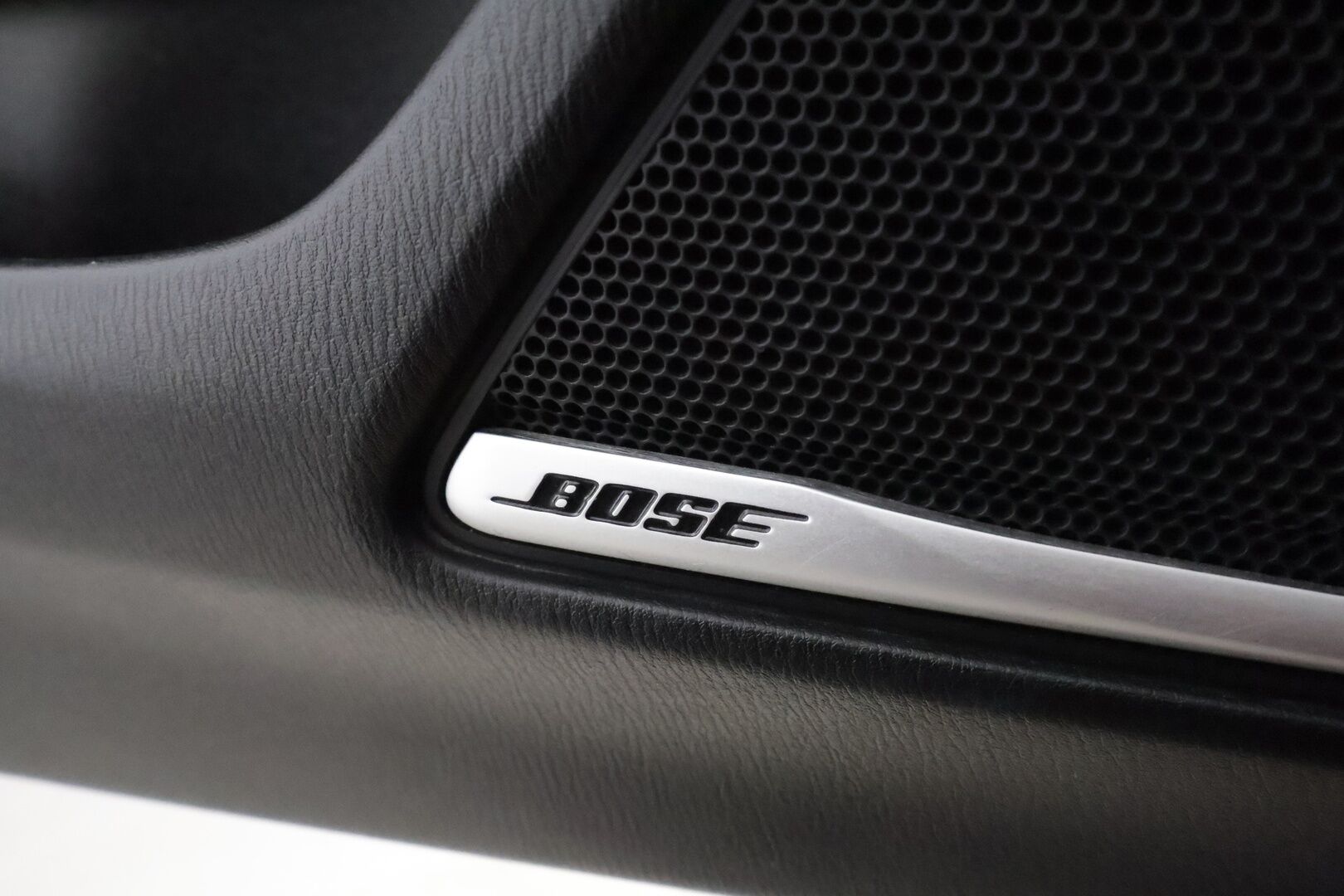 Mazda Mazda6 2019 Sedan 2,5 (194) SKYACTIV-G Luxury Business 6AT  * ACC / 360° / LED / Navi / Muistipenkki / Bose / Lohko+Sisä * - Ilmastoidut nahat / KeylessGo / HUD / Kahdet renkaat aluvanteilla / Merkkihuollettu