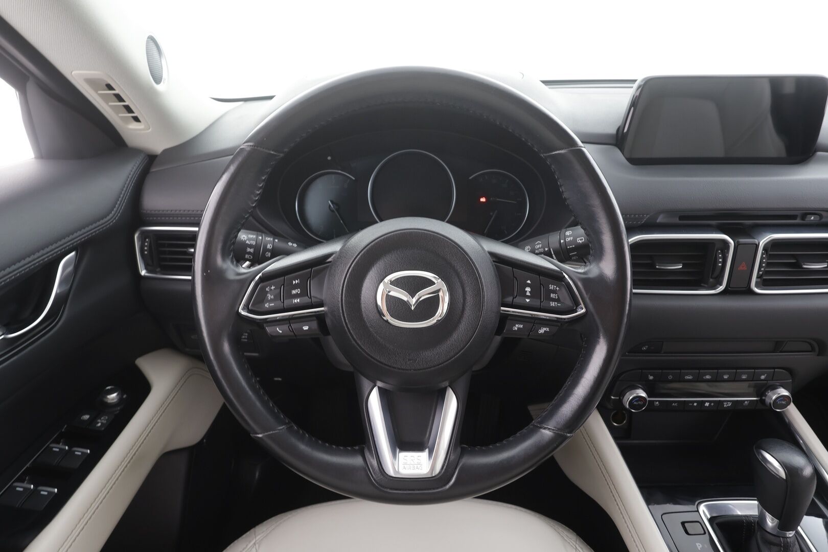 Mazda CX-5 2019 2,5 SKYACTIV-G AWD Luxury 6AT FR2 Vaalea nahkaverhoilu - | Bose | 360 | Webasto | ACC | Ilmastoitu Muistipenkki | LED | Kaistavahti | Katveavustin | Navi | Keyless | Suomi-auto | Kahdet renkaat |
