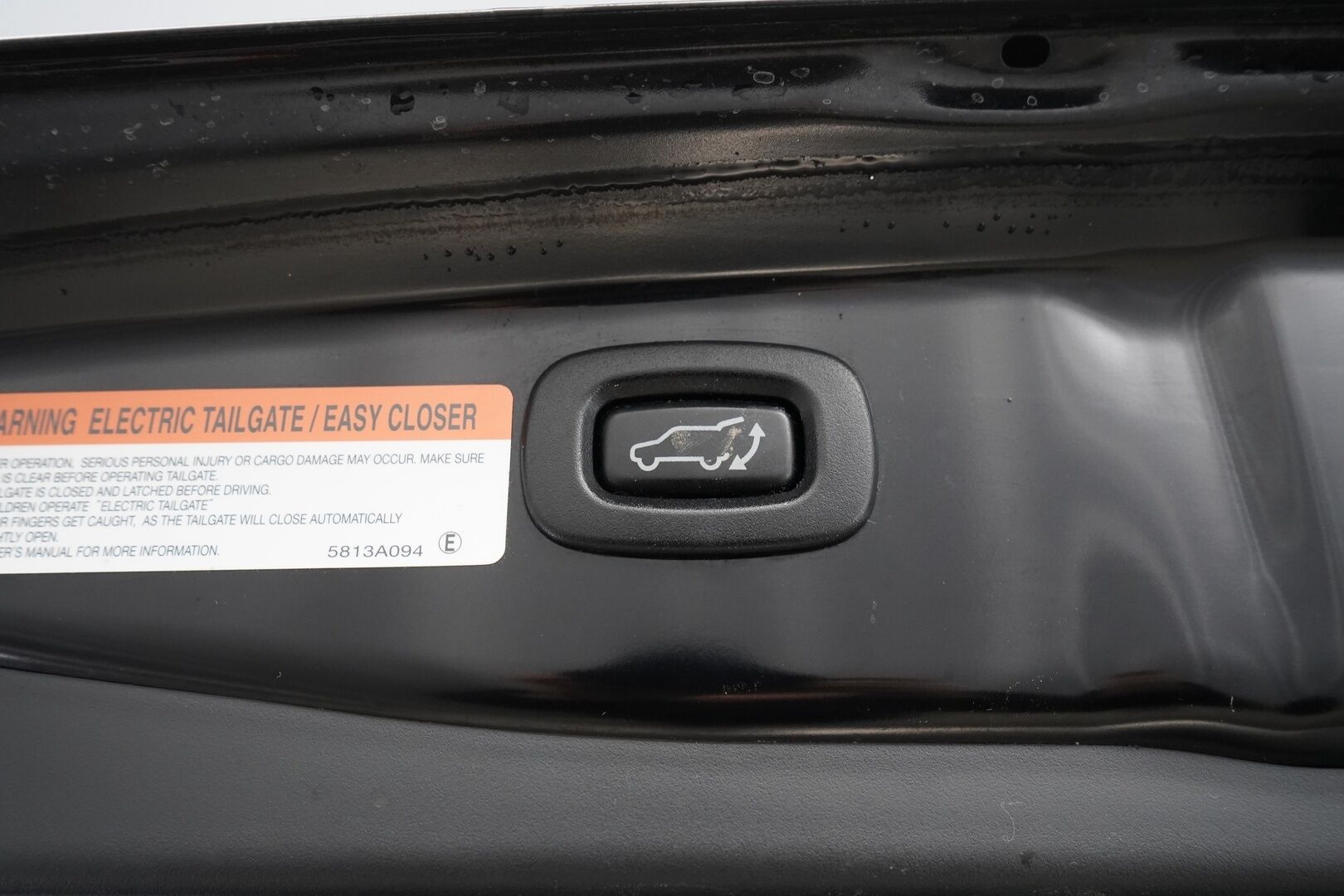 Mitsubishi Outlander PHEV 2014 ACC / Nahat / Kamera / Rockford / Kattoluukku / Koukku / S.penkki* - YritysOutlet - Myydään vain yrityksille - – Tämä auto myydään YritysOutlet -valikoimasta vain yritykselle