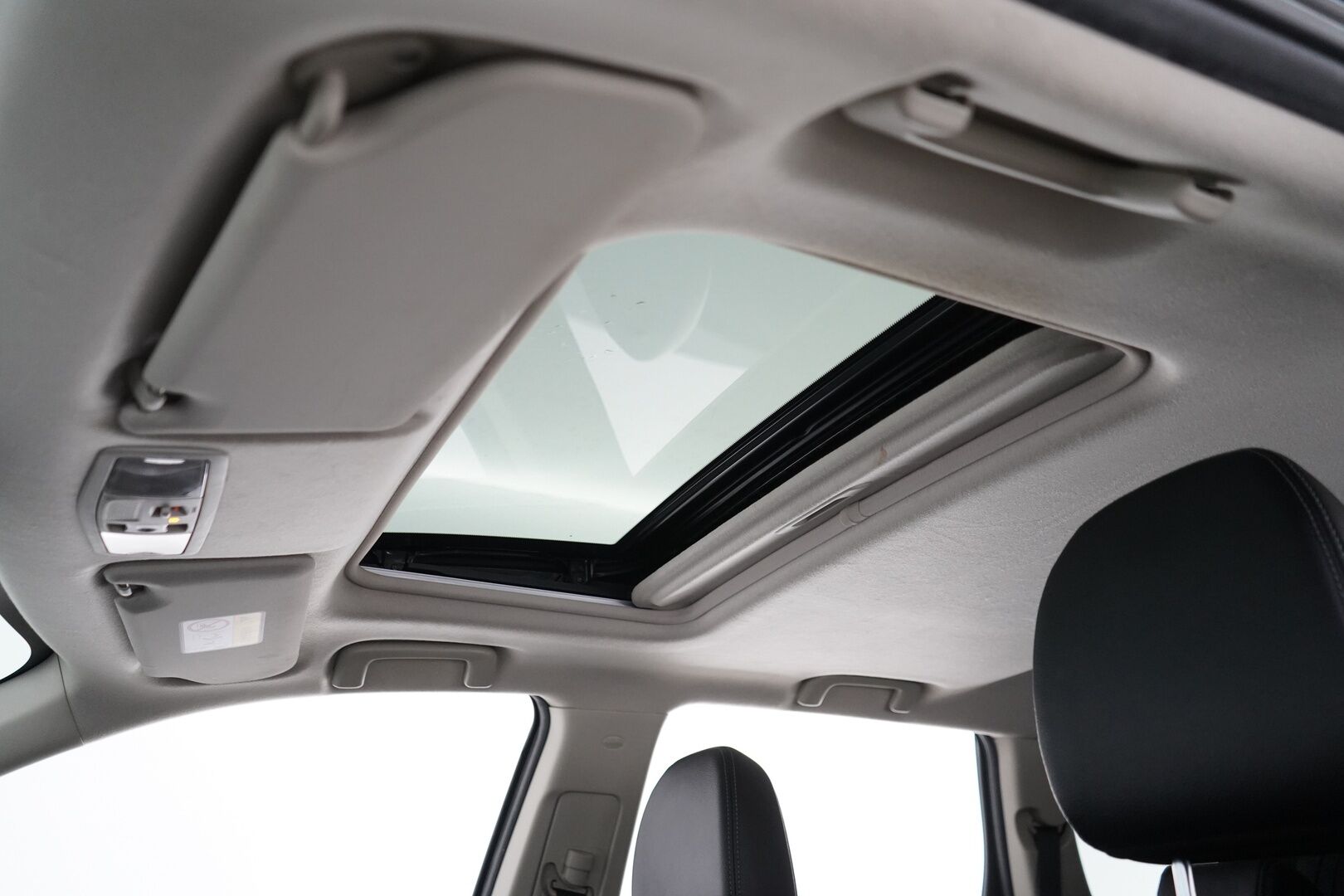 Mitsubishi Outlander PHEV 2014 ACC / Nahat / Kamera / Rockford / Kattoluukku / Koukku / S.penkki* - YritysOutlet - Myydään vain yrityksille - – Tämä auto myydään YritysOutlet -valikoimasta vain yritykselle