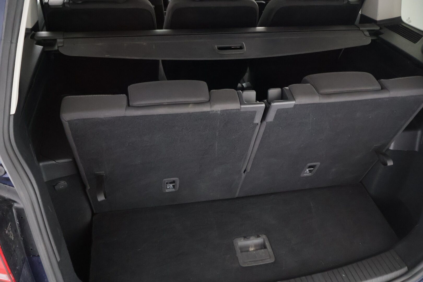 Volkswagen Touran 2019 Comfortline 1,5 TSI EVO 110 kW (150 hv) DSG-automaatti - ACC | 7-paikkainen | Juuri huollettu | Hihna 02/25 | Polttoainekäyttöinen lisälämmitin kaukosäätimellä | Apple CarPlay & Android Auto | Pysäköintitutkat edessä ja takana