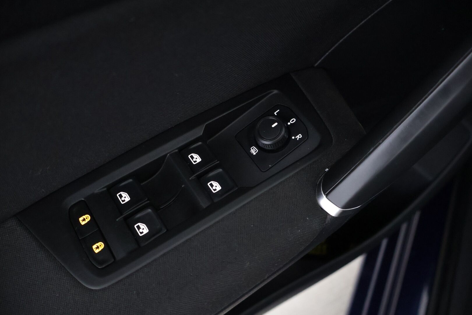 Volkswagen Touran 2019 Comfortline 1,5 TSI EVO 110 kW (150 hv) DSG-automaatti - ACC | 7-paikkainen | Juuri huollettu | Hihna 02/25 | Polttoainekäyttöinen lisälämmitin kaukosäätimellä | Apple CarPlay & Android Auto | Pysäköintitutkat edessä ja takana