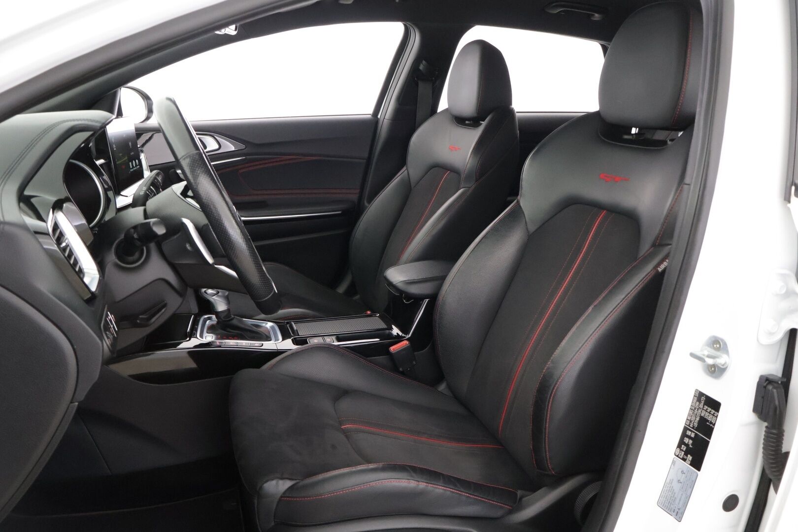 Kia ProCeed 2019 1.6 T-GDI ISG 204hv GT SB DCT A/T *Vakkari / Nahka-Alcantara / Sporttipenkit / Peruutuskamera / Navigointijärjestelmä* - *Suomi-auto / GT / Särmä huoltohistoria / Kahdet renkaat vanteineen*