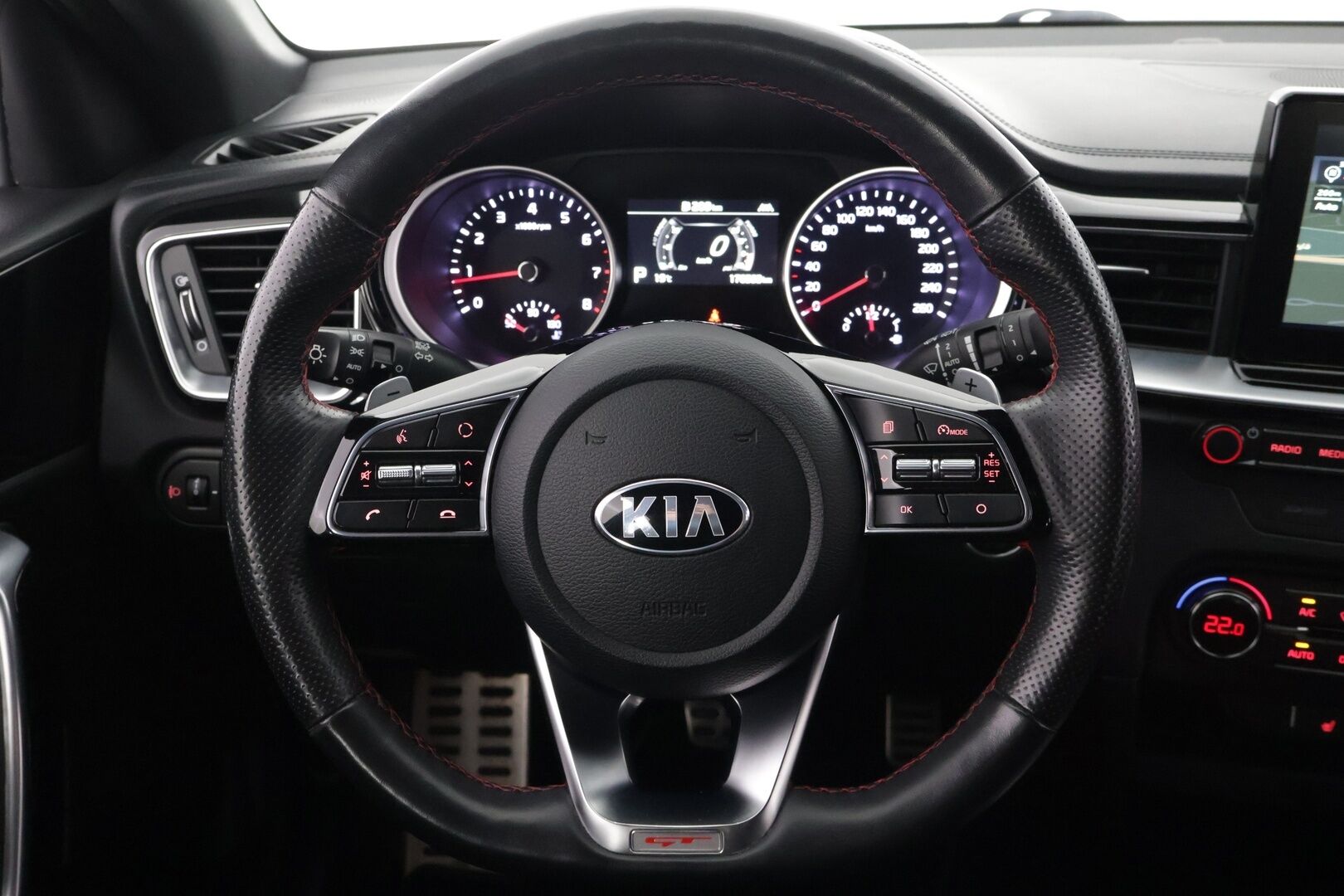Kia ProCeed 2019 1.6 T-GDI ISG 204hv GT SB DCT A/T *Vakkari / Nahka-Alcantara / Sporttipenkit / Peruutuskamera / Navigointijärjestelmä* - *Suomi-auto / GT / Särmä huoltohistoria / Kahdet renkaat vanteineen*