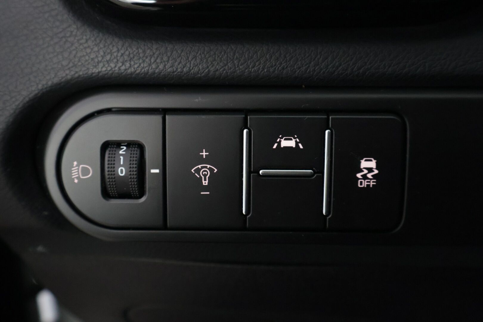 Kia ProCeed 2019 1.6 T-GDI ISG 204hv GT SB DCT A/T *Vakkari / Nahka-Alcantara / Sporttipenkit / Peruutuskamera / Navigointijärjestelmä* - *Suomi-auto / GT / Särmä huoltohistoria / Kahdet renkaat vanteineen*