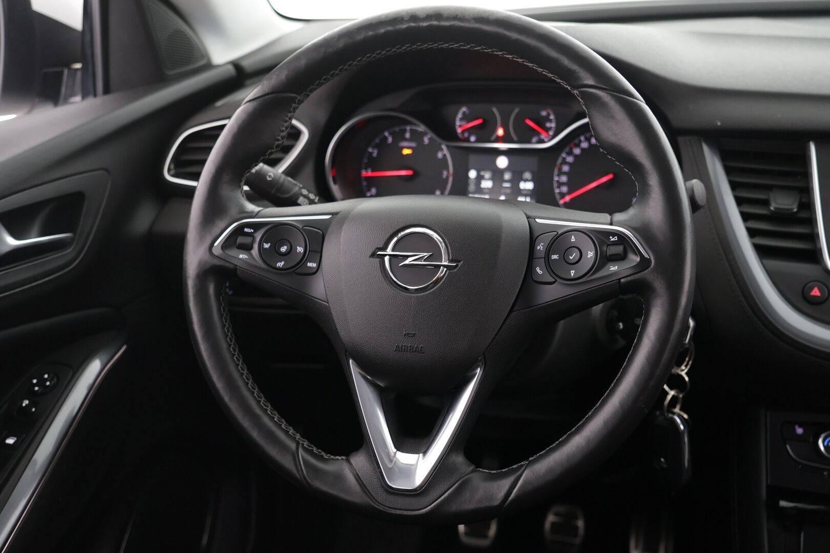 Opel Grandland X 2019 Innovation Plus 130 Turbo - / Suomi auto / apple carplay / 2x renkaat