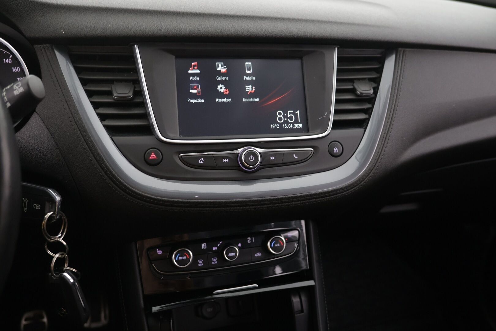 Opel Grandland X 2019 Innovation Plus 130 Turbo - / Suomi auto / apple carplay / 2x renkaat