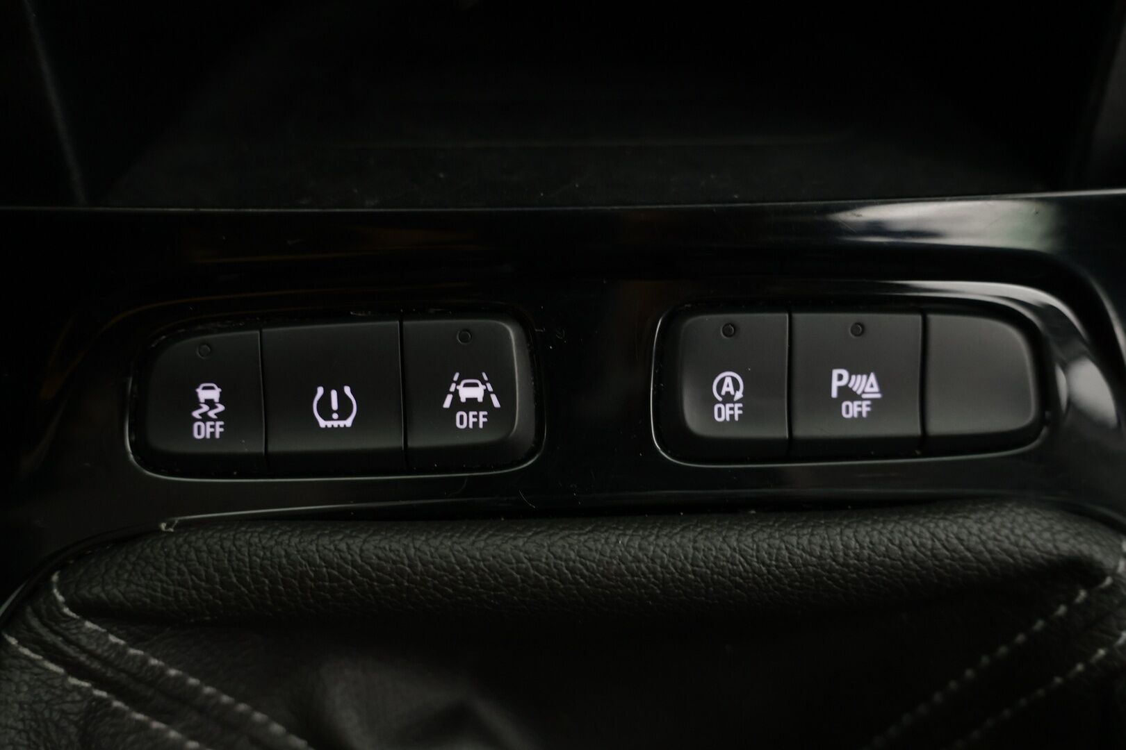 Opel Grandland X 2019 Innovation Plus 130 Turbo - / Suomi auto / apple carplay / 2x renkaat