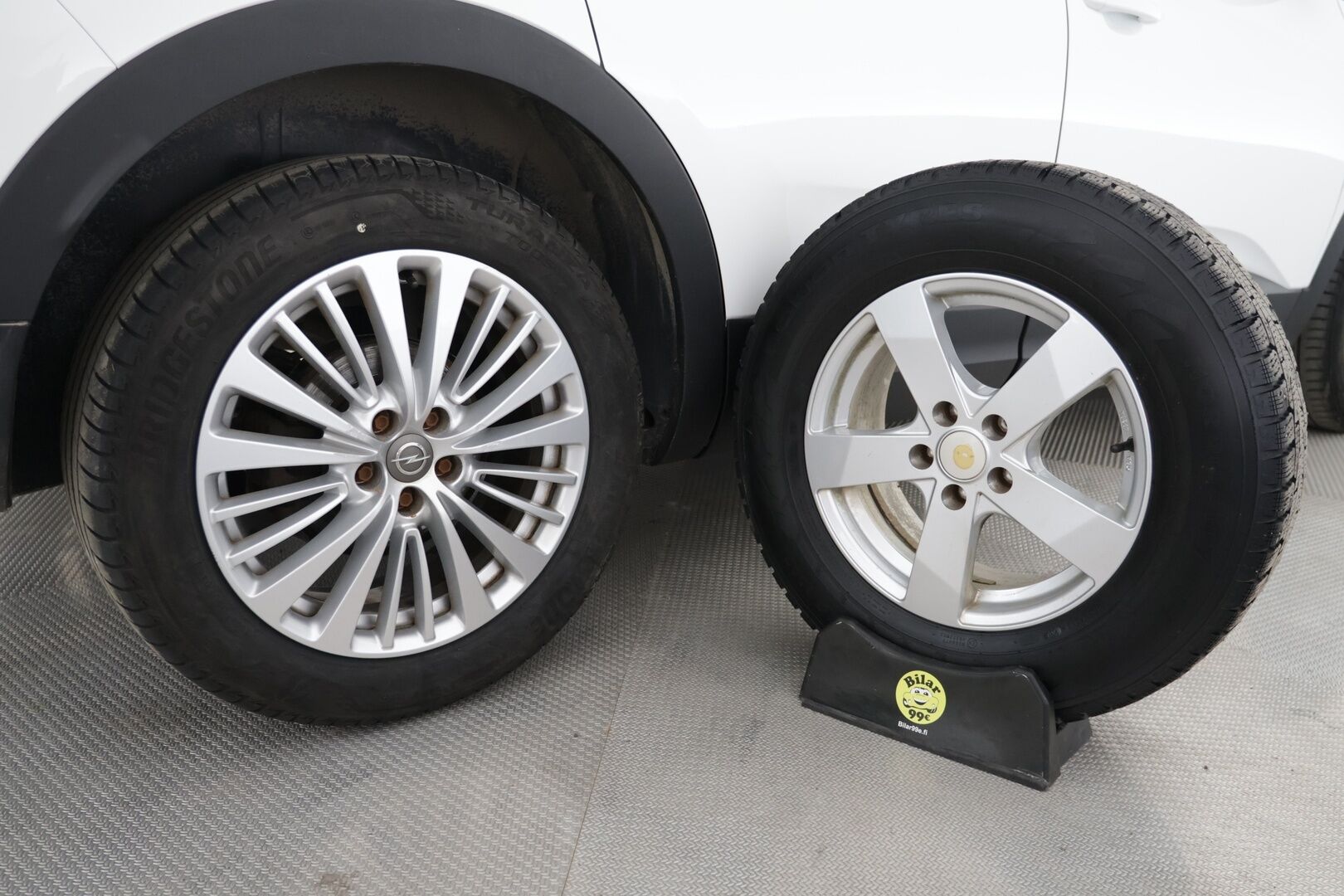 Opel Grandland X 2019 Innovation Plus 130 Turbo / Suomi auto/ apple carplay/ 2x renkaat - HULLUT AVAJAISHULINAT KORKOTARJOUS 3,29 %