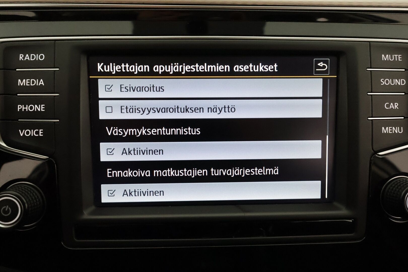 Volkswagen Passat 2016 Variant Comfortline 1,4 TSI 110 kW (150 hv) ACT DSG-aut. **Adapt.Vakkari / LED-valot / P.Kamera / Apple&Android** - 3-Alueinen AC / 2x Renkaat 
