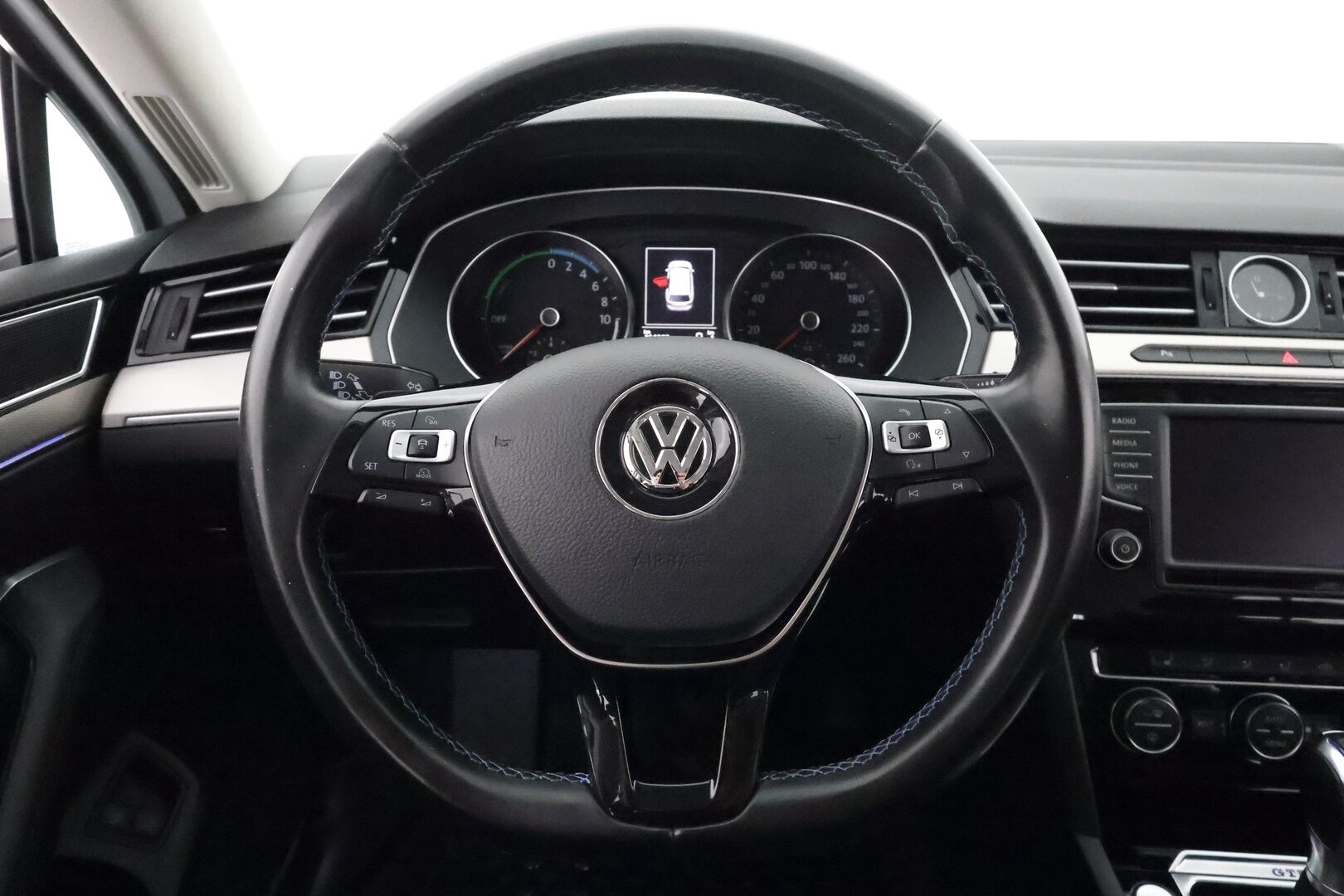 Volkswagen Passat 2016 Variant Comfortline 1,4 TSI 110 kW (150 hv) ACT DSG-aut. **Adapt.Vakkari / LED-valot / P.Kamera / Apple&Android** - 3-Alueinen AC / 2x Renkaat 