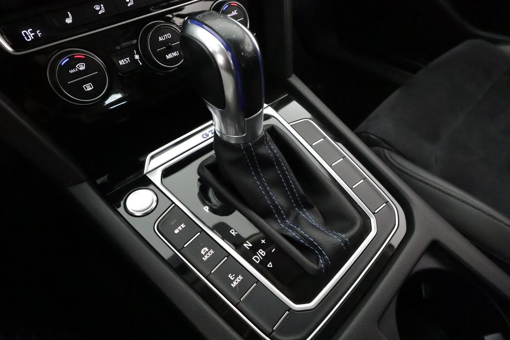 Volkswagen Passat 2016 Variant Comfortline 1,4 TSI 110 kW (150 hv) ACT DSG-aut. **Adapt.Vakkari / LED-valot / P.Kamera / Apple&Android** - 3-Alueinen AC / 2x Renkaat 