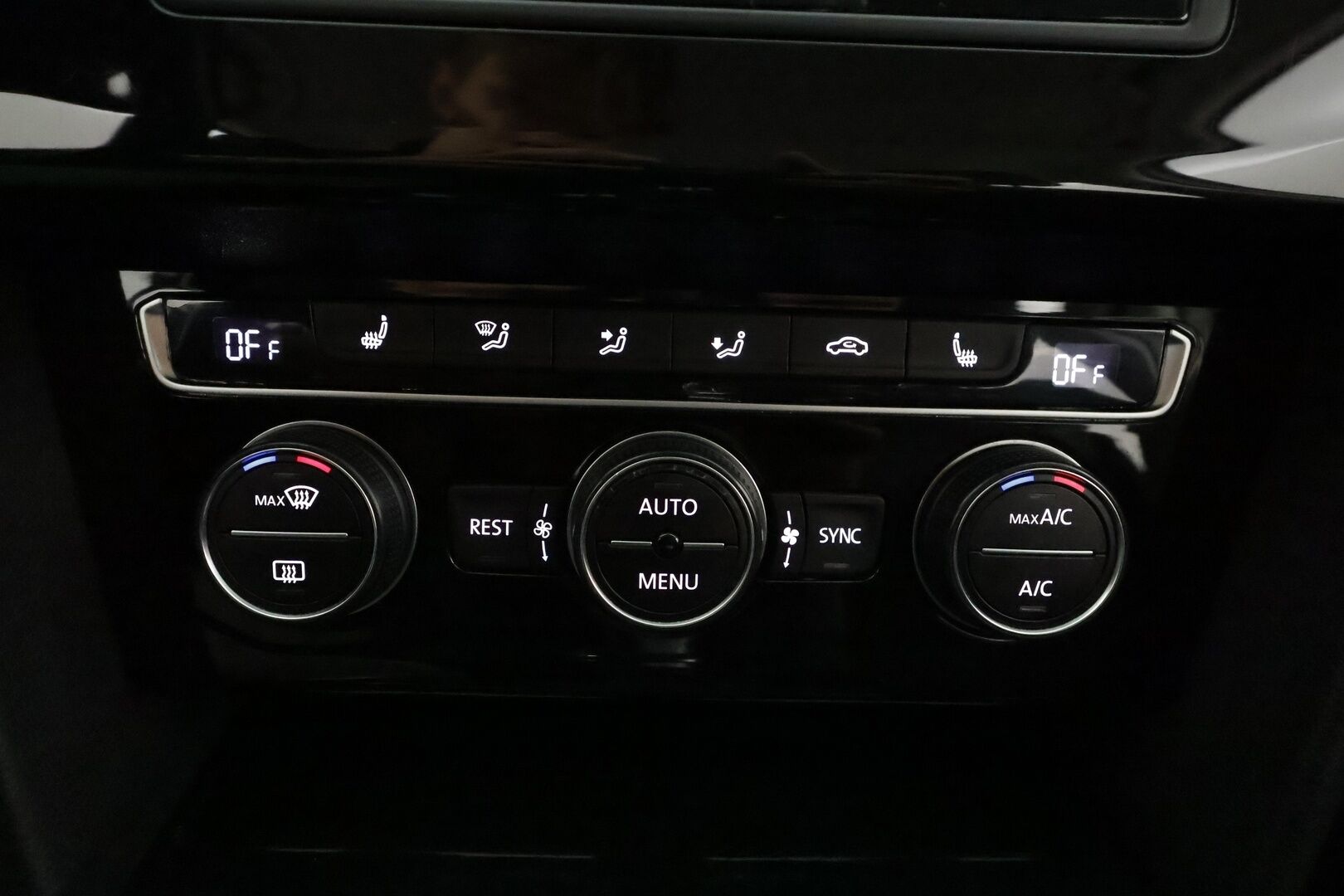Volkswagen Passat 2016 Variant Comfortline 1,4 TSI 110 kW (150 hv) ACT DSG-aut. **Adapt.Vakkari / LED-valot / P.Kamera / Apple&Android** - 3-Alueinen AC / 2x Renkaat /Juuri huollettu