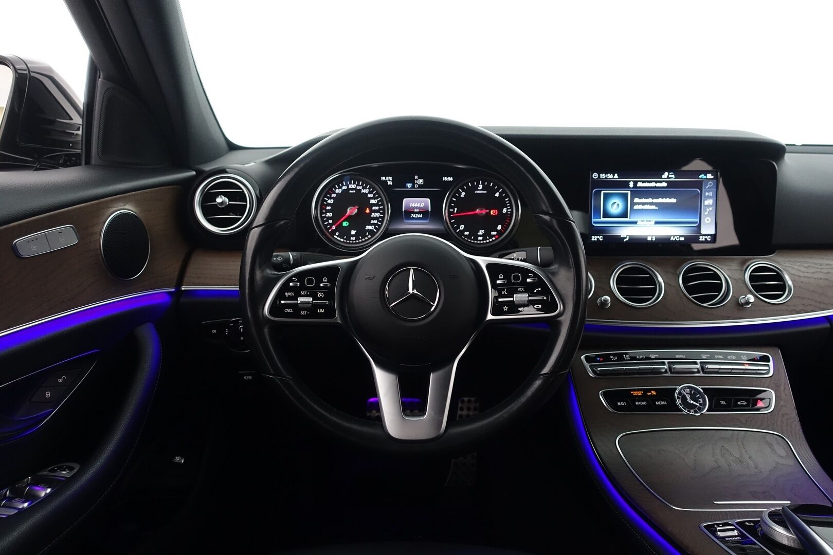 Mercedes-Benz E 2019 200 d A Business - | Suomi-auto | P.Kamera | Urheiluistuimet | Nahkasisusta | Lohkolämmitin | Navi | LED Performance | Vakkari | Ambient | 