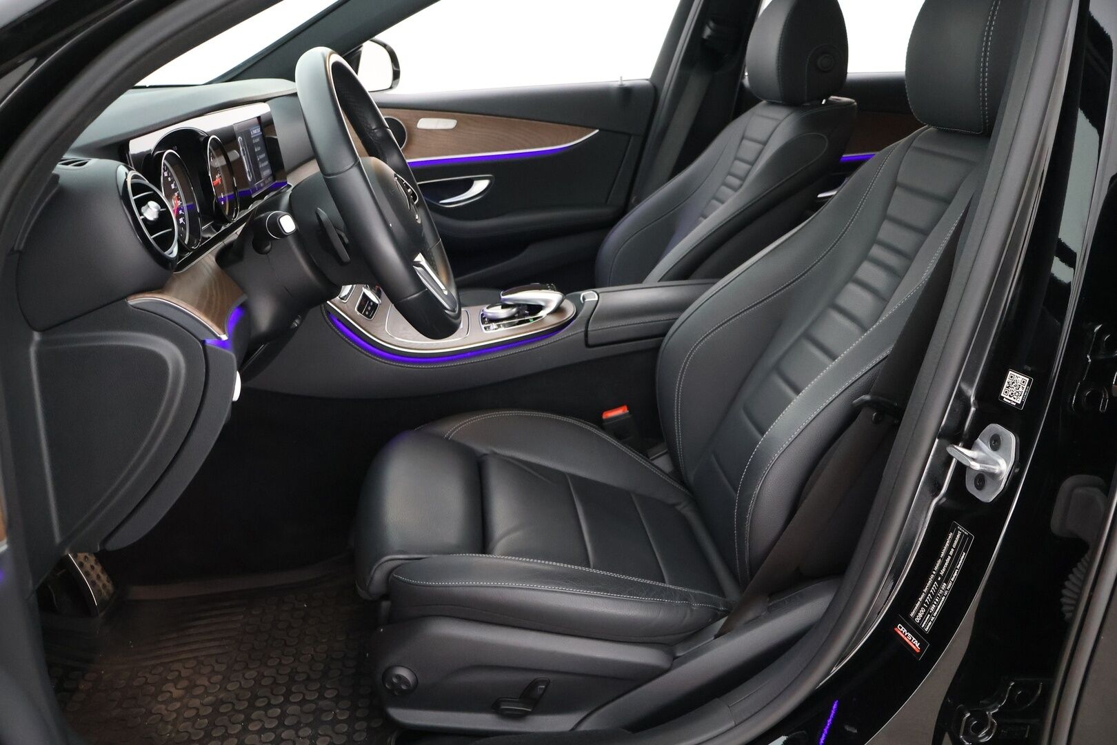 Mercedes-Benz E 2019 200 d A Business * Nahkasisusta / P-Kamera / Lohkolämmitin / Navi * - 3,99 % KORKOTARJOUS TÄHÄN AUTOON - * Suomi-auto / 2x Renkaat / Vähän ajettu *