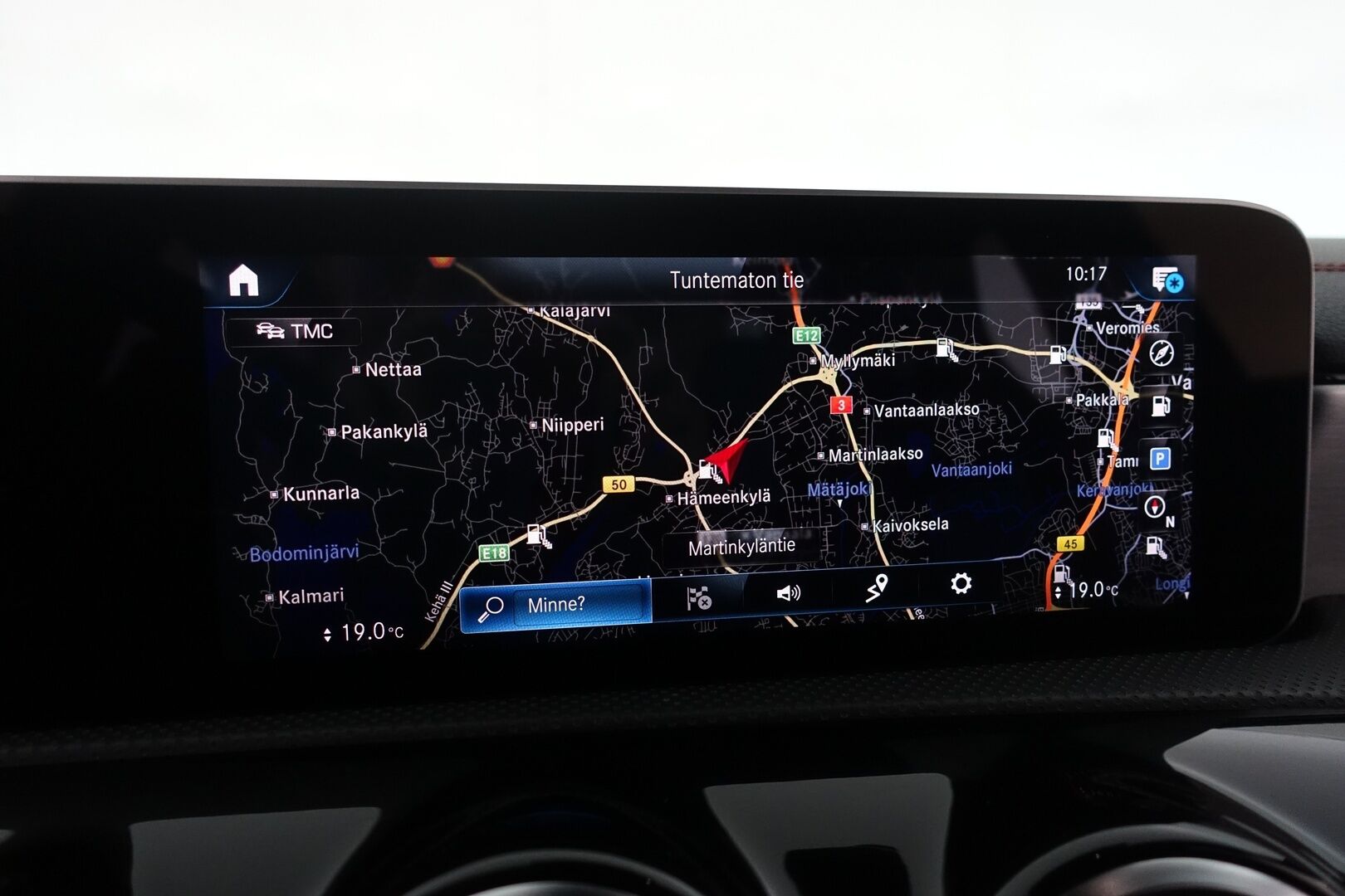 Mercedes-Benz CLA 2019 180 A Business AMG - Suomi-auto | AMG-paketit | Widescreen | P.Kamera | Sporttipenkit | Navi LED High Performance | Puolinahat | AppleCarPlay | Kaistanpitoavustin | 2X Renkaat |