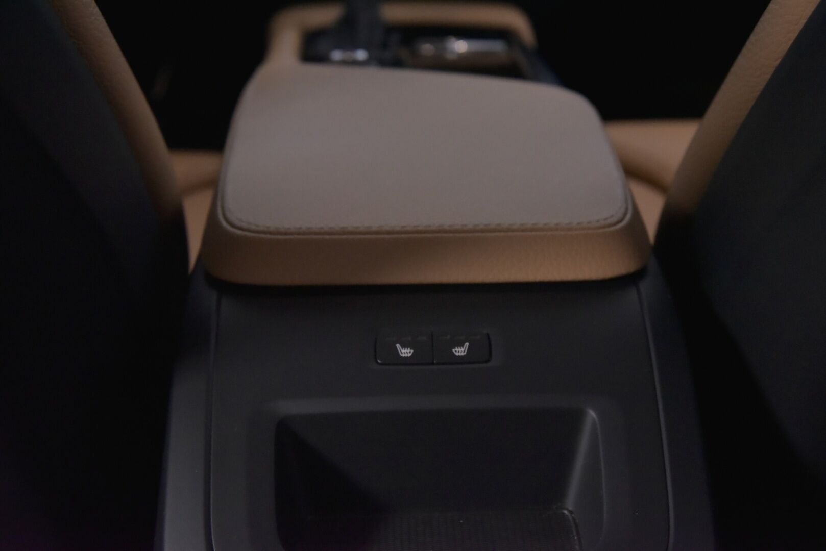 Volvo V90 2019 D3 AWD Business Inscription aut - Webasto | ACC | Pilot Assist | Koukku | Konjakkinahat | High.Performance Audio | KeyLess