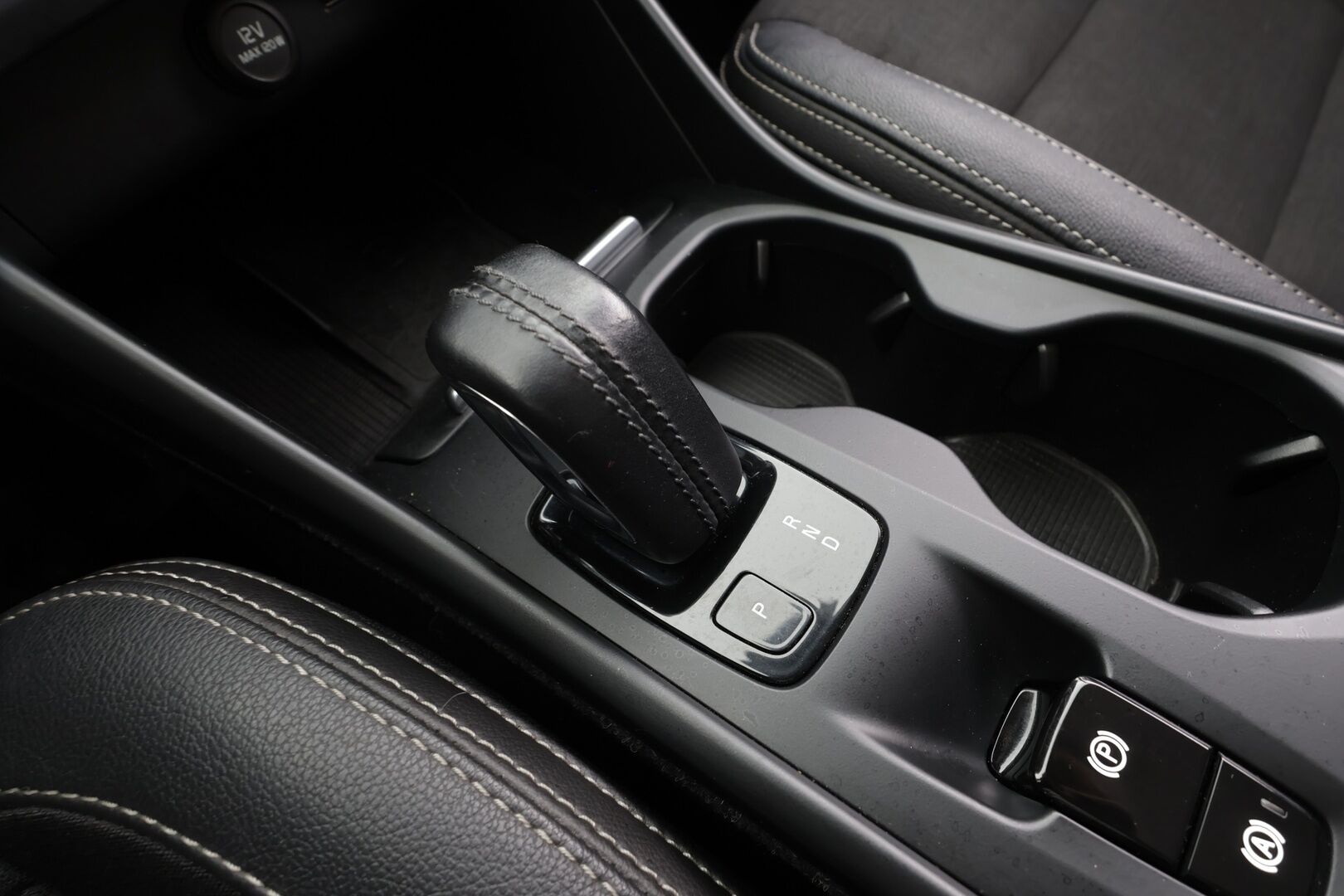 Volvo XC40 2019 D3 Business aut * Webasto / Koukku / ACC / LED / P.Kamera / Kaistavahti / Navi * - Suomi-auto / Kahdet renkaat aluvanteilla - HULLUT AVAJAISHULINAT KORKOTARJOUS 3,29 %