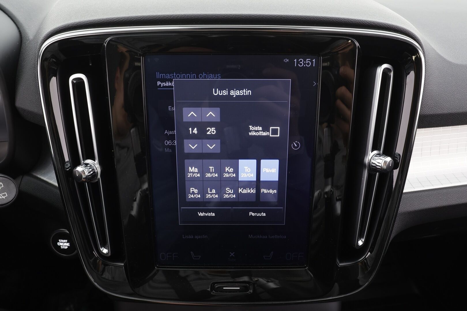 Volvo XC40 2019 D3 Business aut * Webasto / Koukku / ACC / LED / P.Kamera / Kaistavahti / Navi * - Suomi-auto / Kahdet renkaat aluvanteilla - HULLUT AVAJAISHULINAT KORKOTARJOUS 3,29 %