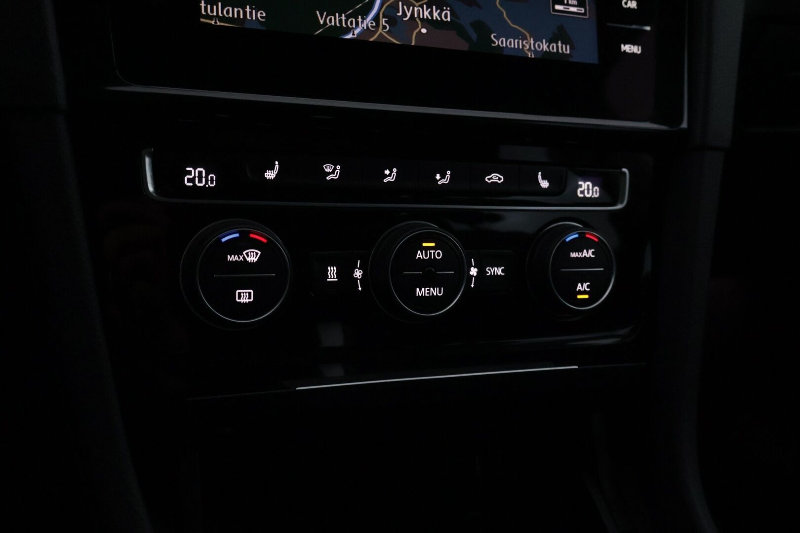 Volkswagen Golf 2019 Variant Highline 2,0 TDI SCR 110 kW (150 hv) DSG *ACC / Koukku / Navi / Webasto / Digimittaristo / P.kamera / Led* - Pieni ruokainen! / Jakopää vaihdettu 159tkm 05.2025! - Osta nyt, maksa vasta ensi vuonna