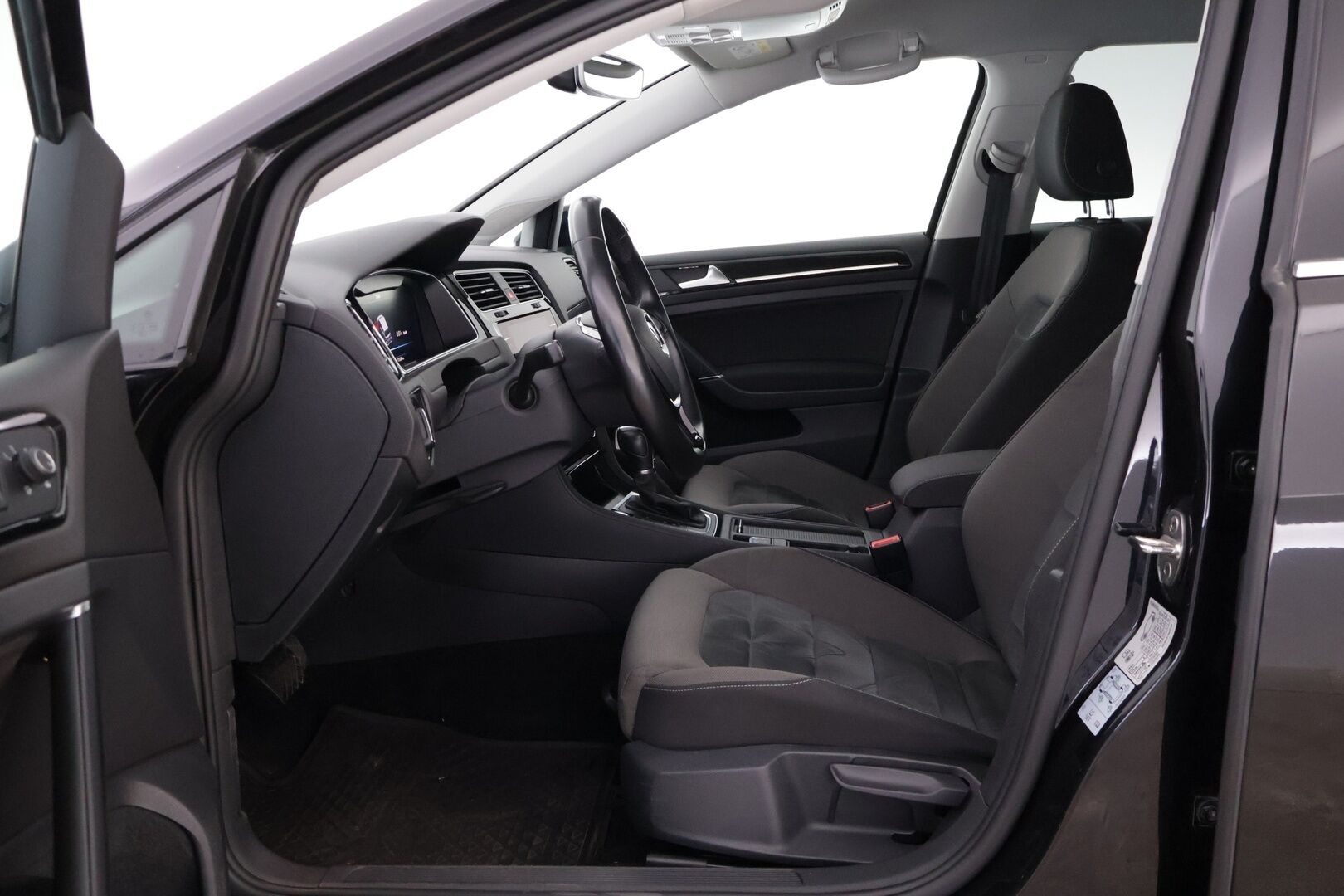 Volkswagen Golf 2019 Variant Highline 2,0 TDI SCR 110 kW (150 hv) DSG *ACC / Koukku / Navi / Webasto / Digimittaristo / P.kamera / Led* - Pieni ruokainen! / Jakopää vaihdettu 159tkm 05.2025! - Osta nyt, maksa vasta ensi vuonna