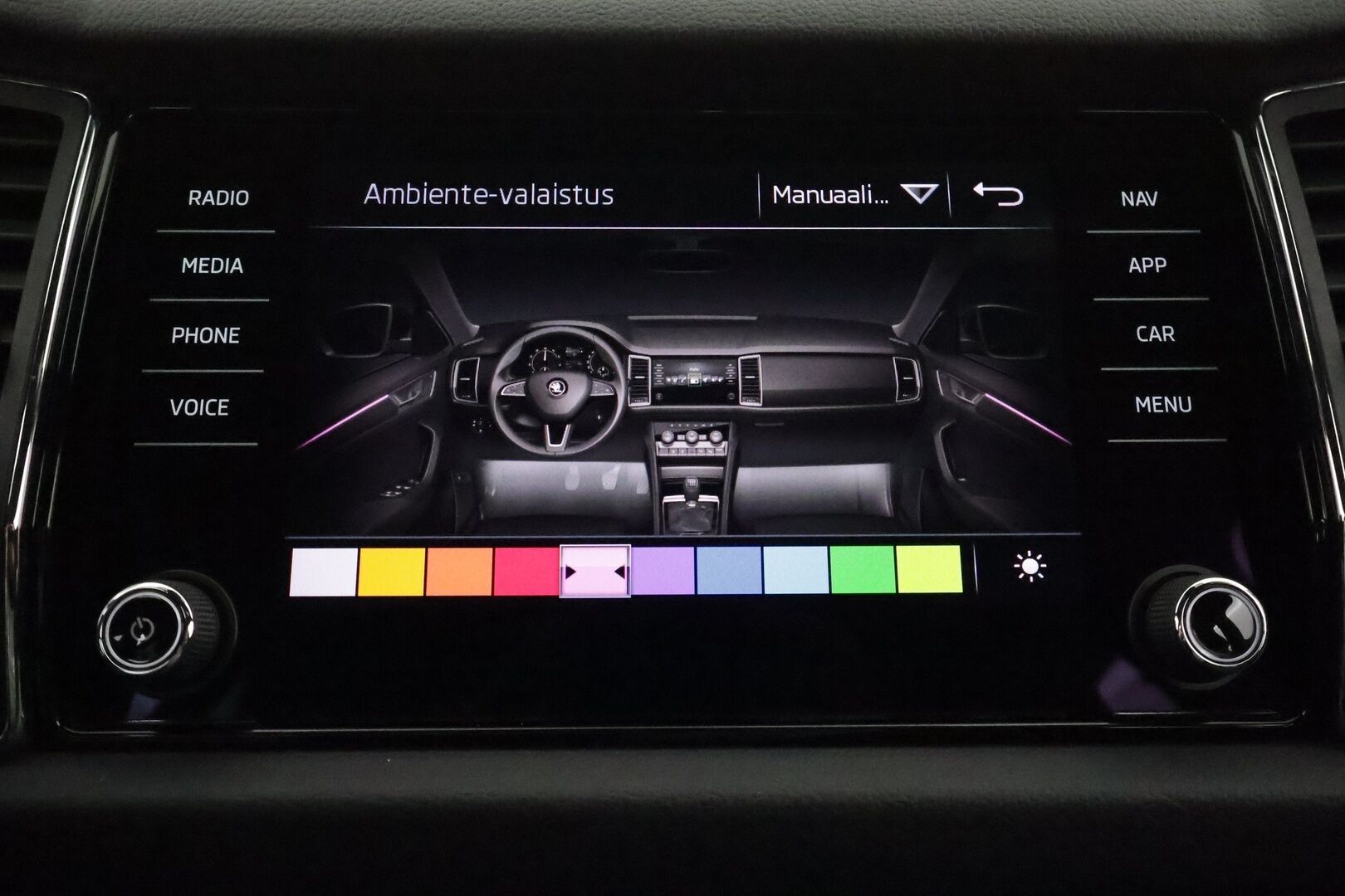 Skoda Kodiaq 2019 2,0 TDI 190 4x4 SportLine DSG Autom **Muistipenkki / Webasto / Koukku / 360° Kamera / Adapt.Vakkari / Canton** - LED-valot / Digimittaristo /  Navi / Kaistavahti / Nahka-Alcantara / KeylessGO / 2x Renkaat