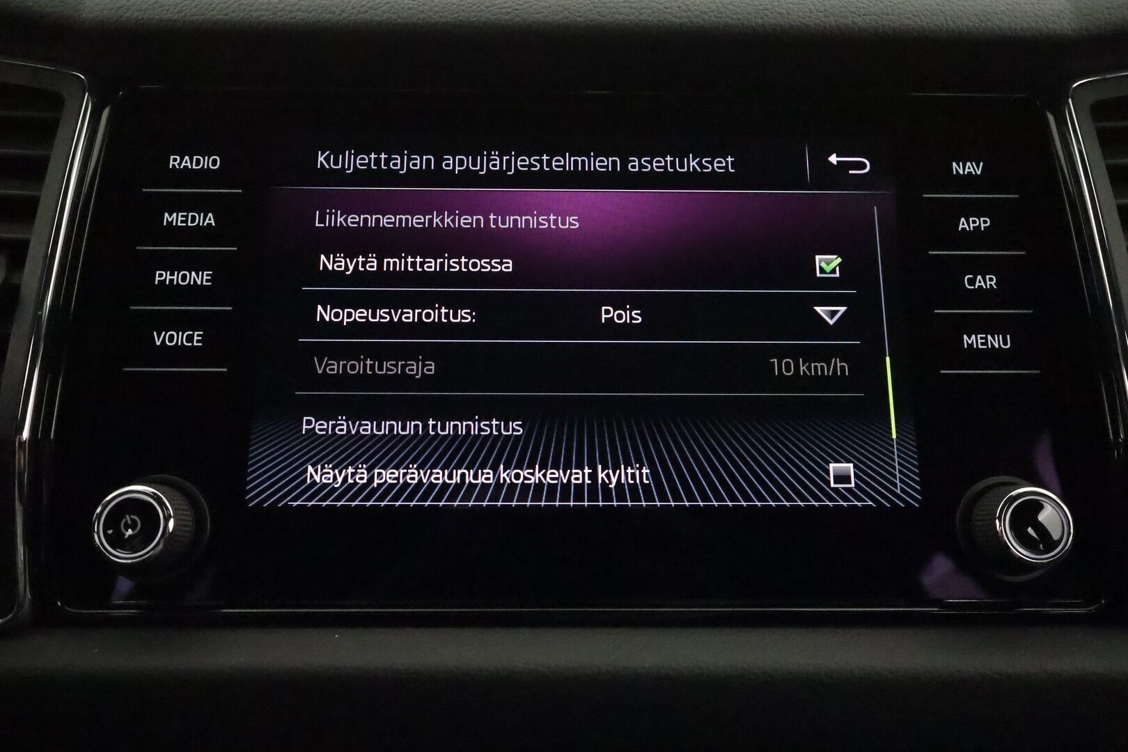 Skoda Kodiaq 2019 2,0 TDI 190 4x4 SportLine DSG Autom **Muistipenkki / Webasto / Koukku / 360° Kamera / Adapt.Vakkari / Canton** - LED-valot / Digimittaristo /  Navi / Kaistavahti / Nahka-Alcantara / KeylessGO / 2x Renkaat