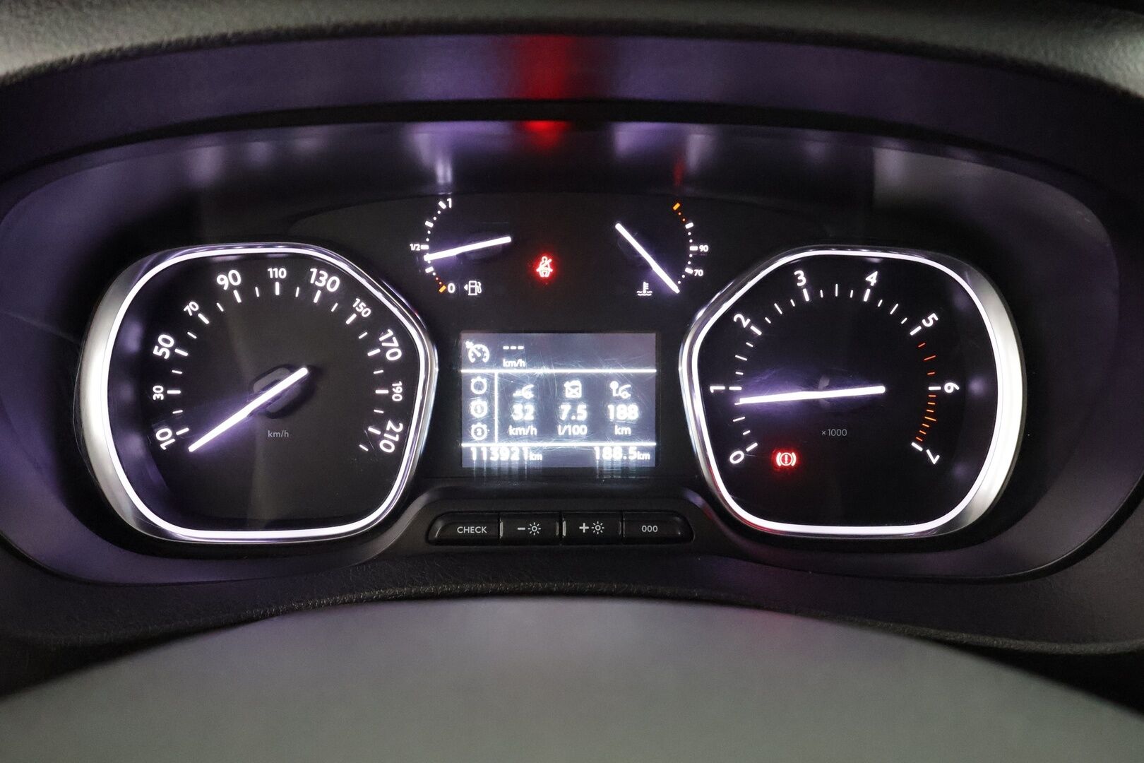 Peugeot Expert 2019 BlueHDi 120 XL 4x4 * Vakkari / Koukku / Webasto / LED-Lisävalo / P.Kamera * - Kahdet Renkaat / Suomi-auto