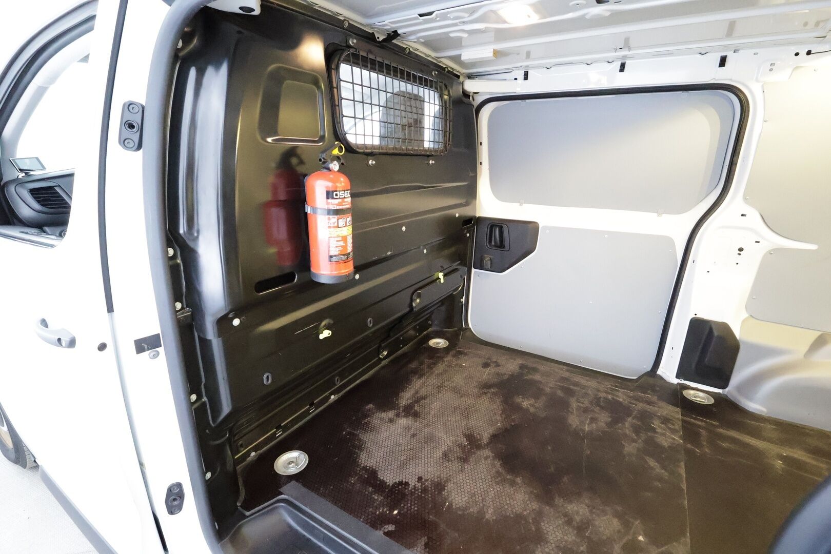 Peugeot Expert 2019 BlueHDi 120 XL 4x4 * Vakkari / Koukku / Webasto / LED-Lisävalo / P.Kamera * - Kahdet Renkaat / Suomi-auto