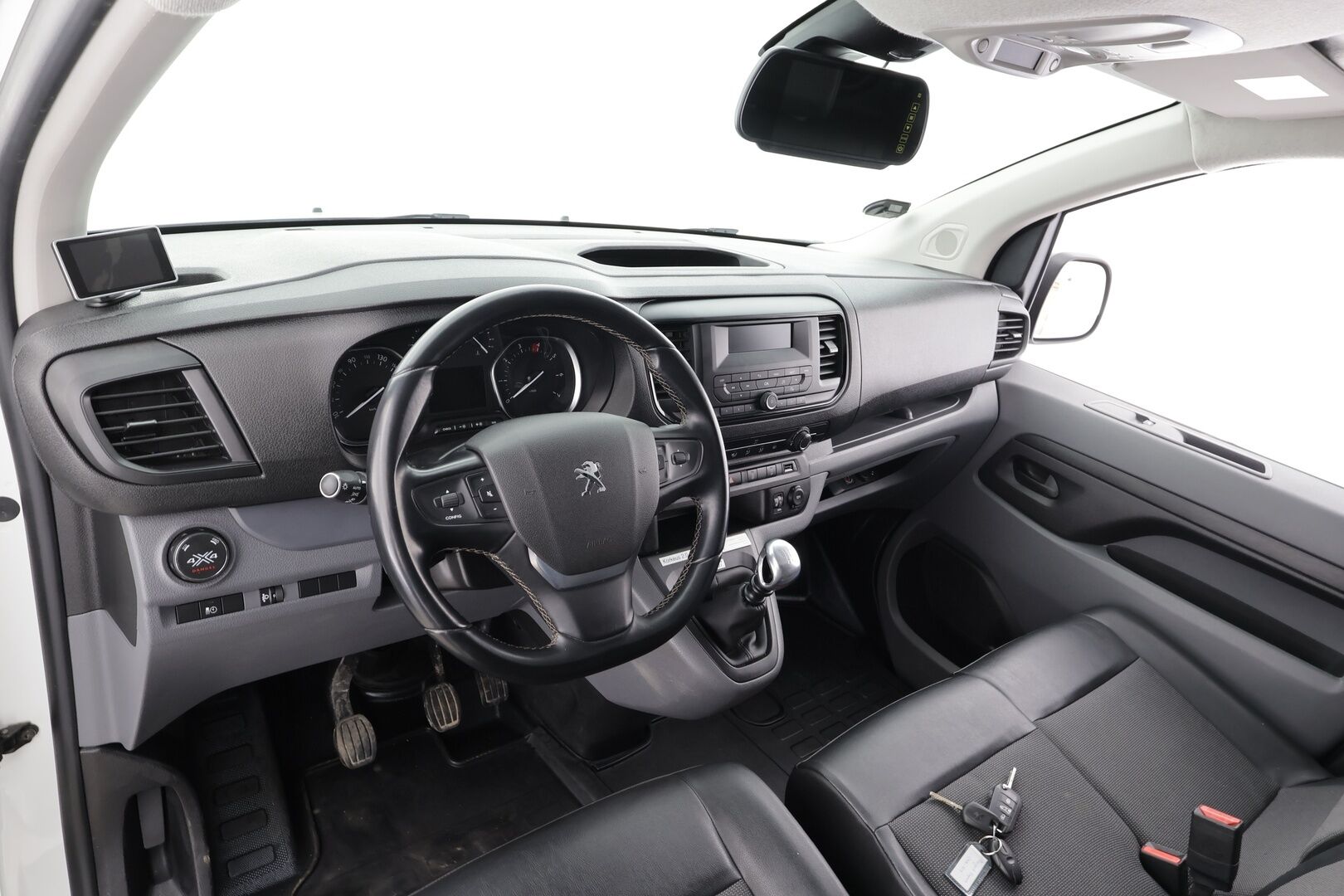 Peugeot Expert 2019 BlueHDi 120 XL 4x4 * Vakkari / Koukku / Webasto / LED-Lisävalo / P.Kamera * - Kahdet Renkaat / Suomi-auto