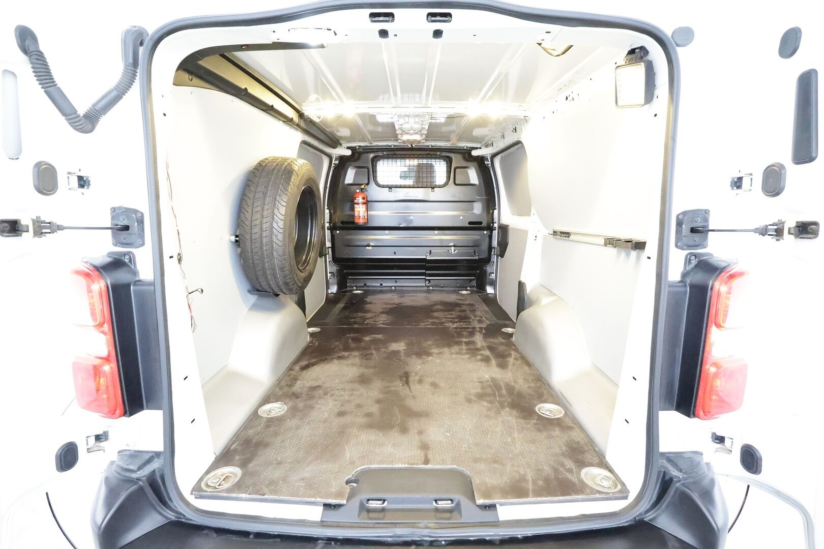 Peugeot Expert 2019 BlueHDi 120 XL 4x4 * Vakkari / Koukku / Webasto / LED-Lisävalo / P.Kamera * - Kahdet Renkaat / Suomi-auto