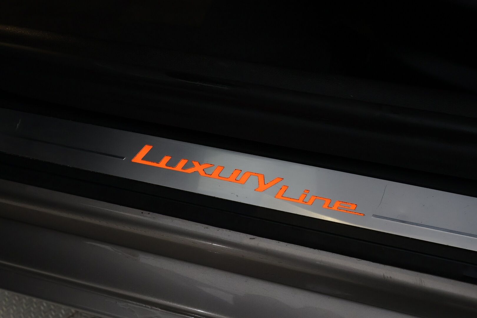 BMW 530 2017 G31 Touring 530d A xDrive Business Comfort * H&K / Panorama / ACC / Adapt.LED / 360° / Sisätilanlämmitin / Navi * - Koukku / HUD / Hierovat&Ilmastoidut Sportnahat Muistilla / Kahdet renkaat / Merkkihuollot - HULLUT BLACKWEEK JATKOT - KORKOTARJOUS 2,49%