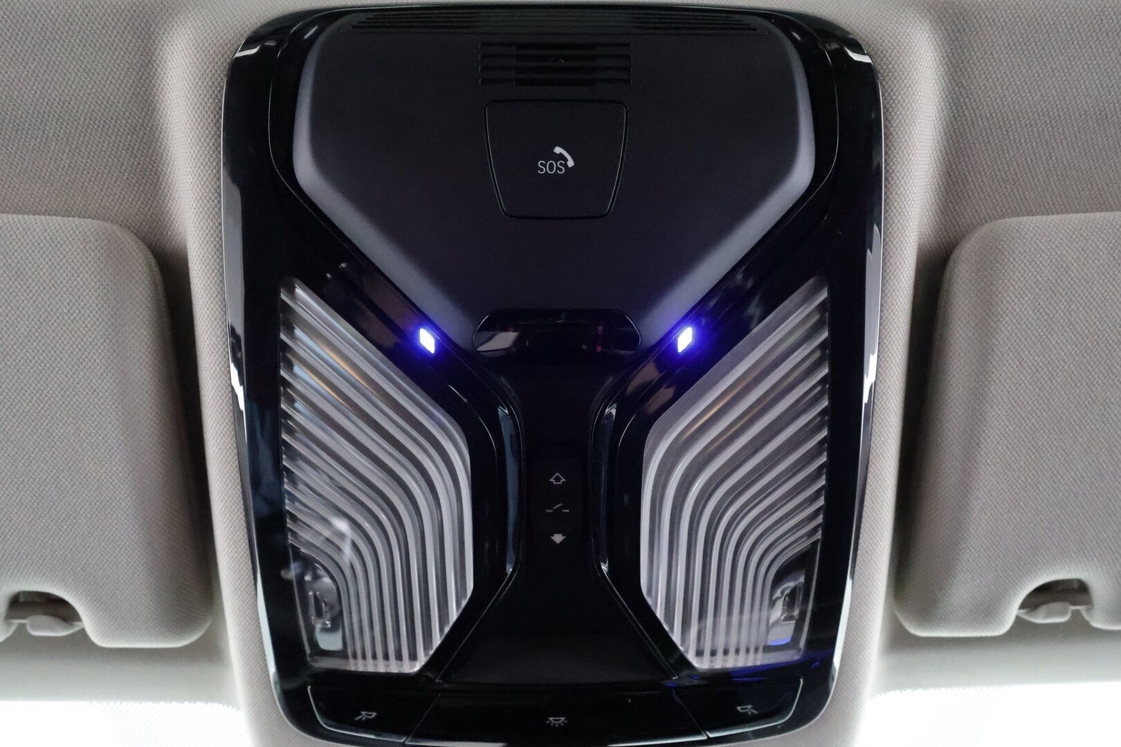 BMW 530 2017 G31 Touring 530d A xDrive Business Comfort * H&K / Panorama / ACC / Adapt.LED / 360° / Sisätilanlämmitin / Navi * - Koukku / HUD / Hierovat&Ilmastoidut Sportnahat Muistilla / Kahdet renkaat / Merkkihuollot - HULLUT BLACKWEEK JATKOT - KORKOTARJOUS 2,49%