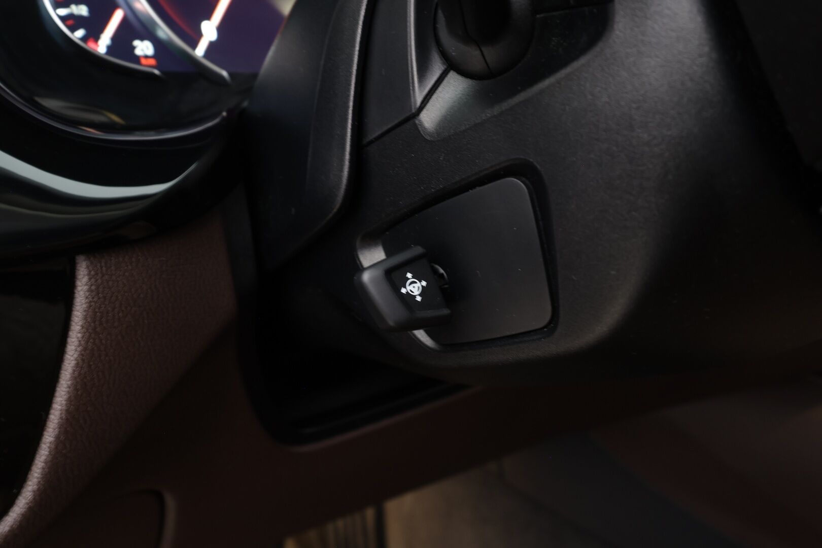 BMW 530 2017 G31 Touring 530d A xDrive Business Luxury * KATSO VARUSTEET! / H&K / Panorama / ACC / Adapt.LED / 360° * - Nelipyöräohjaus / Imuovet / Comfort istuimet Hieronnalla & Ilmastoinnilla / Digimittaristo / Koukku / HUD / Kahdet renkaat / Merkkihuollot