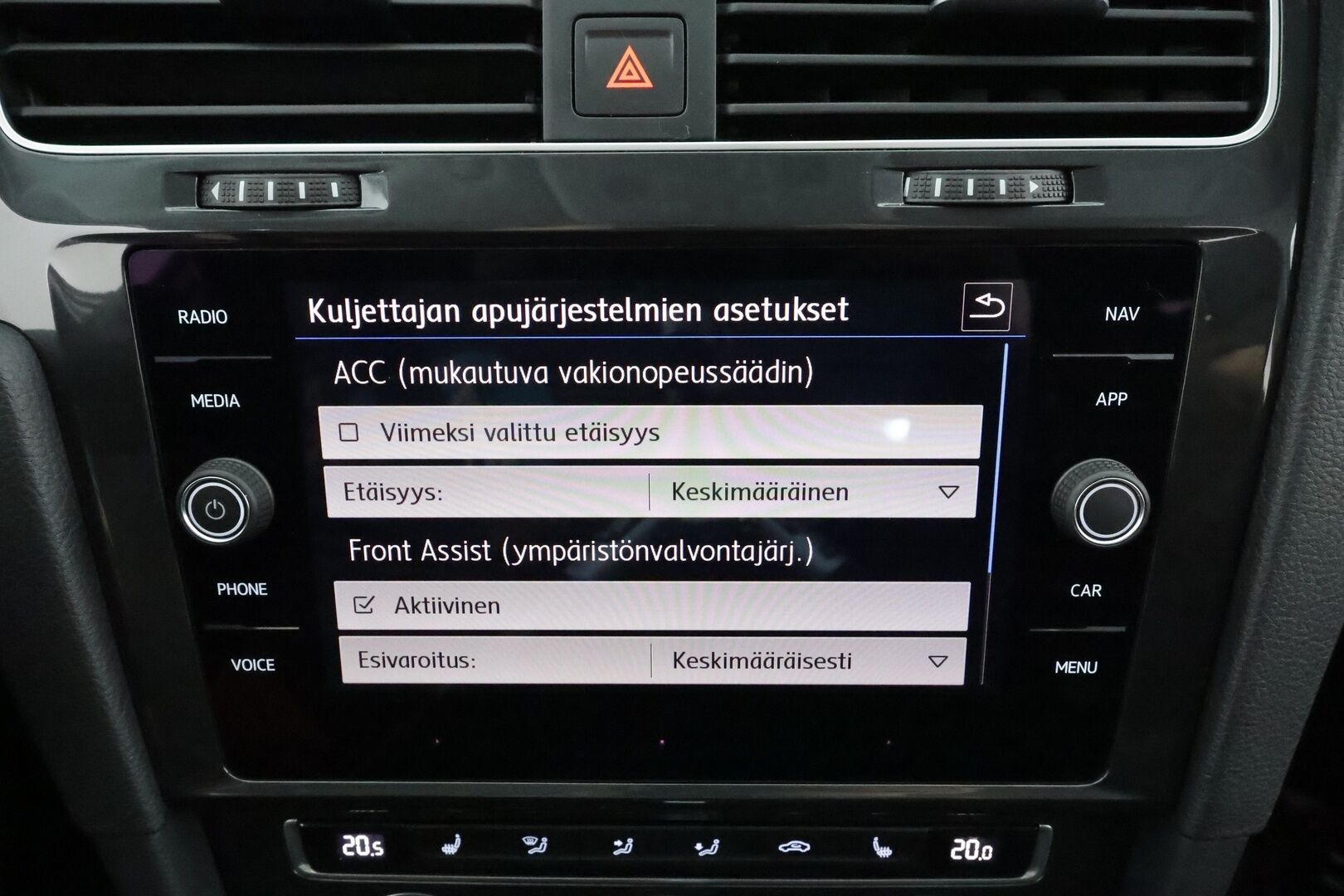 Volkswagen Golf 2019 Variant Alltrack 2,0 TDI SCR 110 kW (150 hv) 4MOTION DSG * ACC / Webasto / Koukku / P.tutkat / LED* - Kahdet renkaat