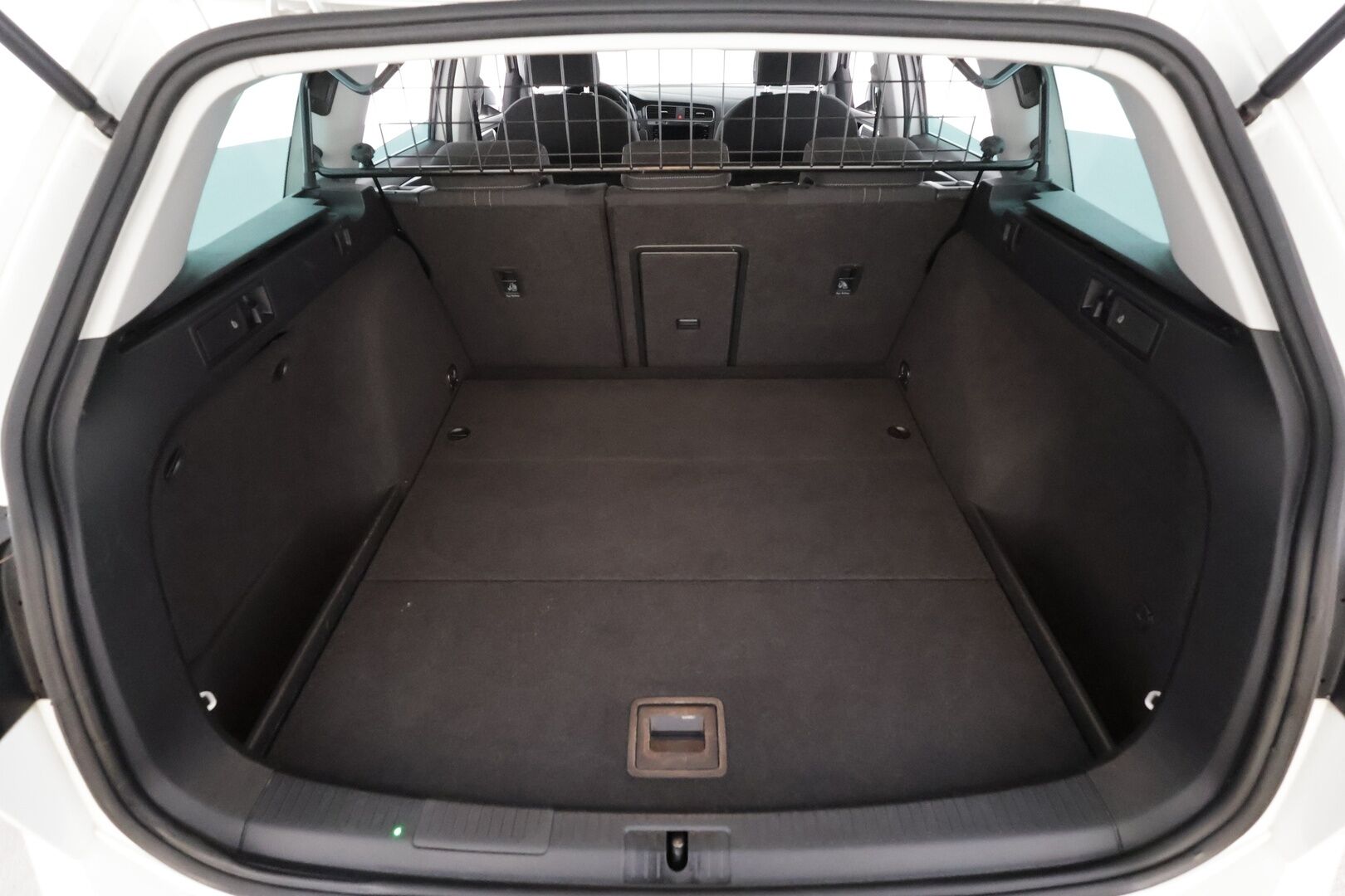 Volkswagen Golf 2019 Variant Alltrack 2,0 TDI SCR 110 kW (150 hv) 4MOTION DSG * ACC / Webasto / Koukku / P.tutkat / LED* - Kahdet renkaat