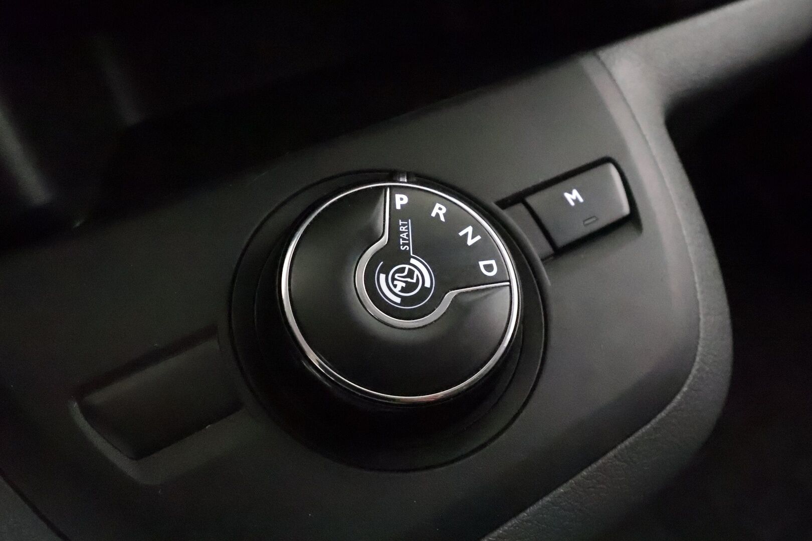 Citroen Jumpy 2019 BlueHDi 180 XL Automaatti *Webasto / Koukku / Vakkari / P.Kamera / Puolinahat / Bluetooth * - Suomi-auto / Kahdet Renkaat / Jakopää tehty 3/2025 / ALV