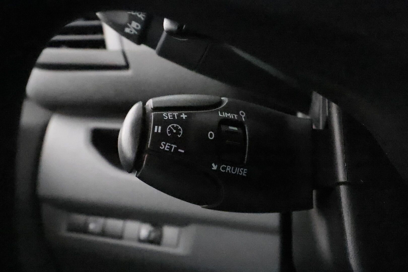 Citroen Jumpy 2019 BlueHDi 180 XL Automaatti *Webasto / Koukku / Vakkari / P.Kamera / Puolinahat / Bluetooth * - Suomi-auto / Kahdet Renkaat / Jakopää tehty 3/2025 / ALV
