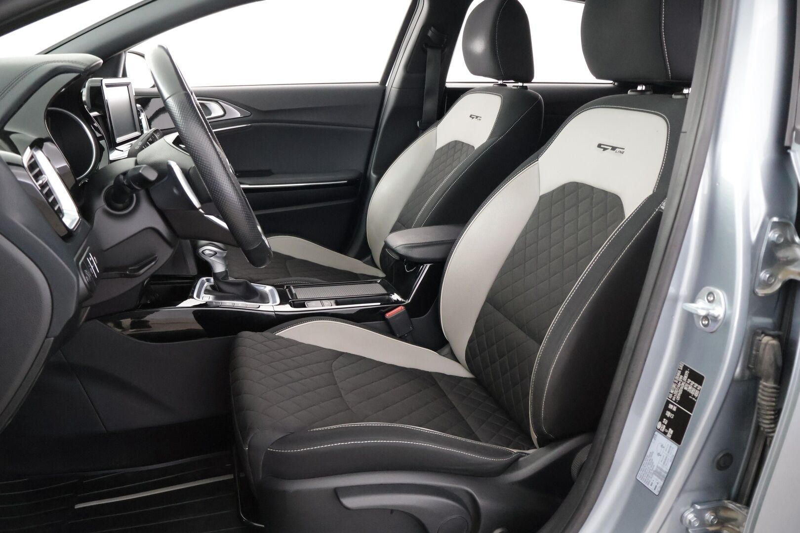 Kia ProCeed 2019 1,4 T-GDI ISG 140hv GT-Line SB DCT A/T EcoDynamics - Suomi-auto | P-Kamera | Tutkat | Vakkari | Lohko -sisähaaralla | Vetokoukku | Urheiluistuimet 